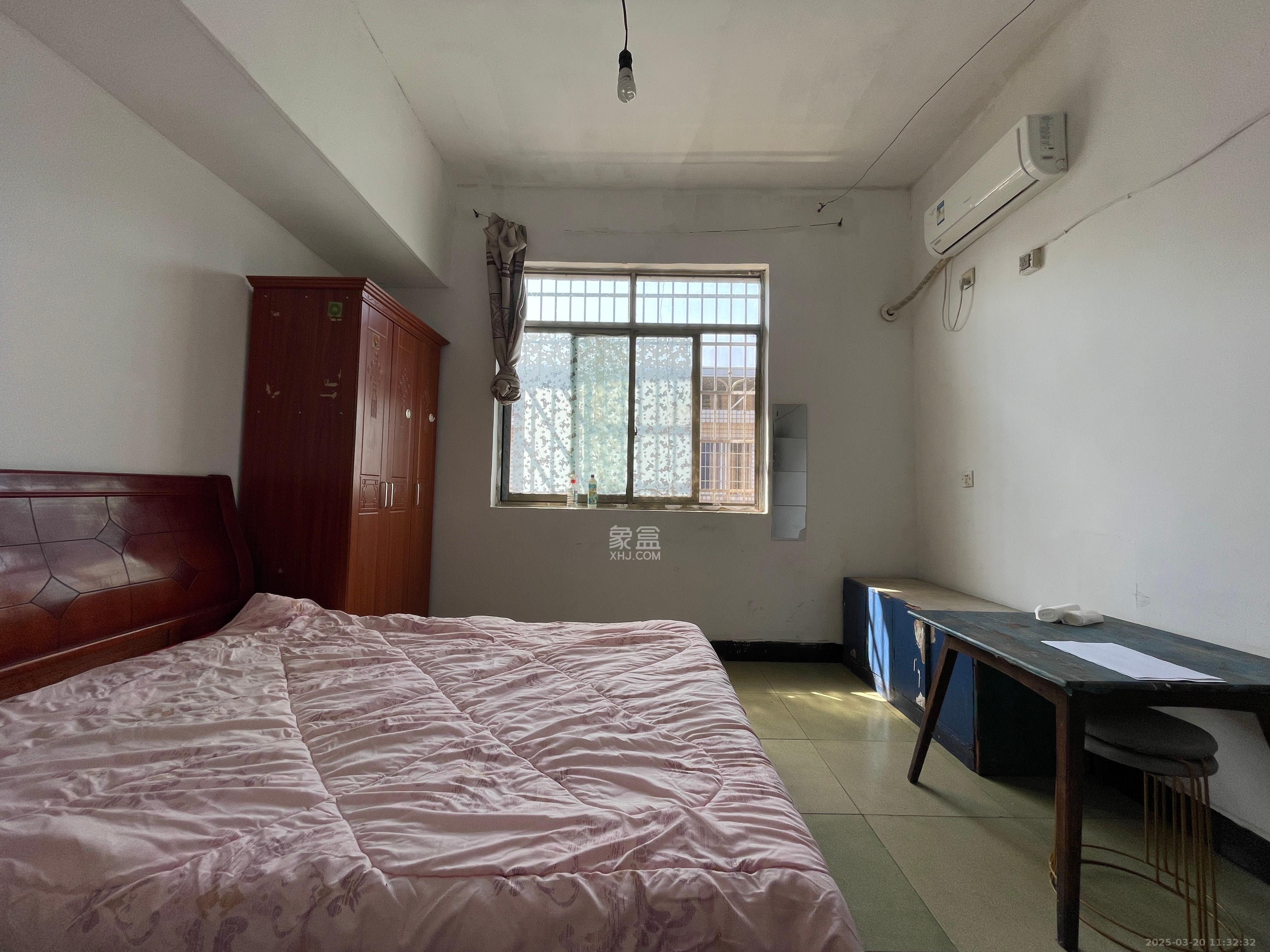 新合四村 1室0厅1卫 1100.0元/月 新合四村 1室0厅1卫 1100.0元/月室内图