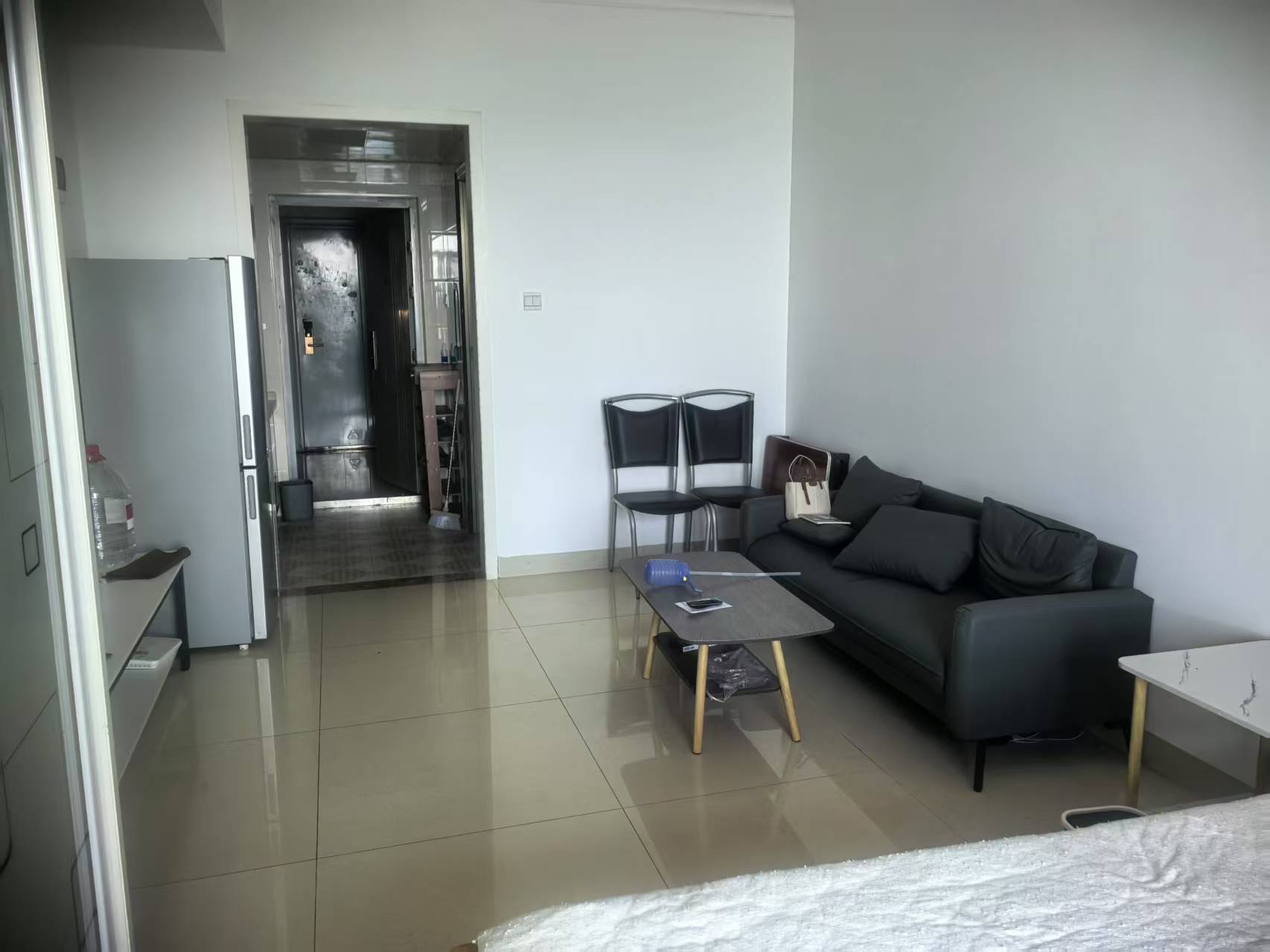 梓山湖公馆 1室1厅1卫 1000.0元/月 梓山湖公馆 1室1厅1卫 1000.0元/月户型图