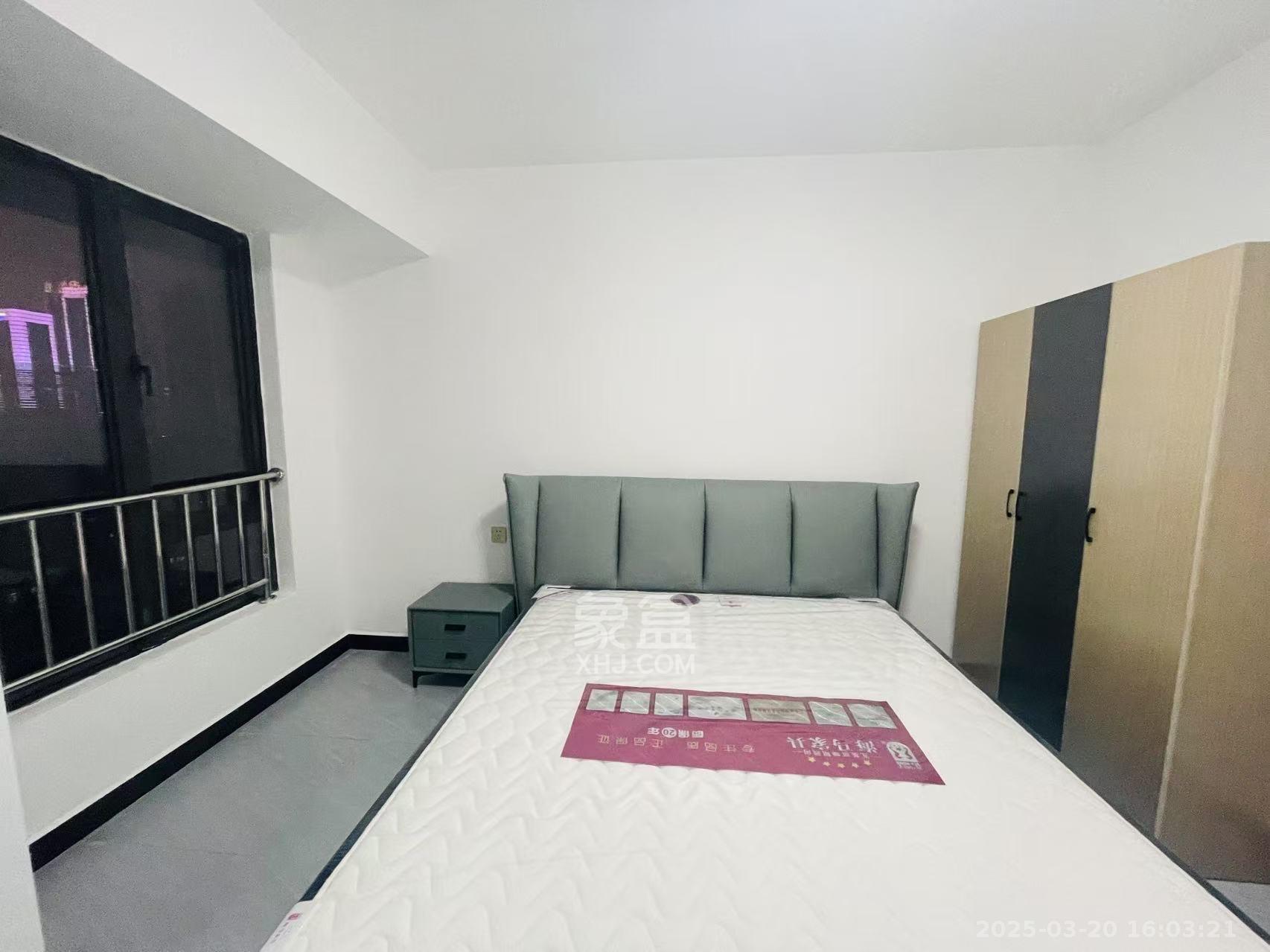 上园商住小区  3室2厅1卫   3200.00元/月室内图
