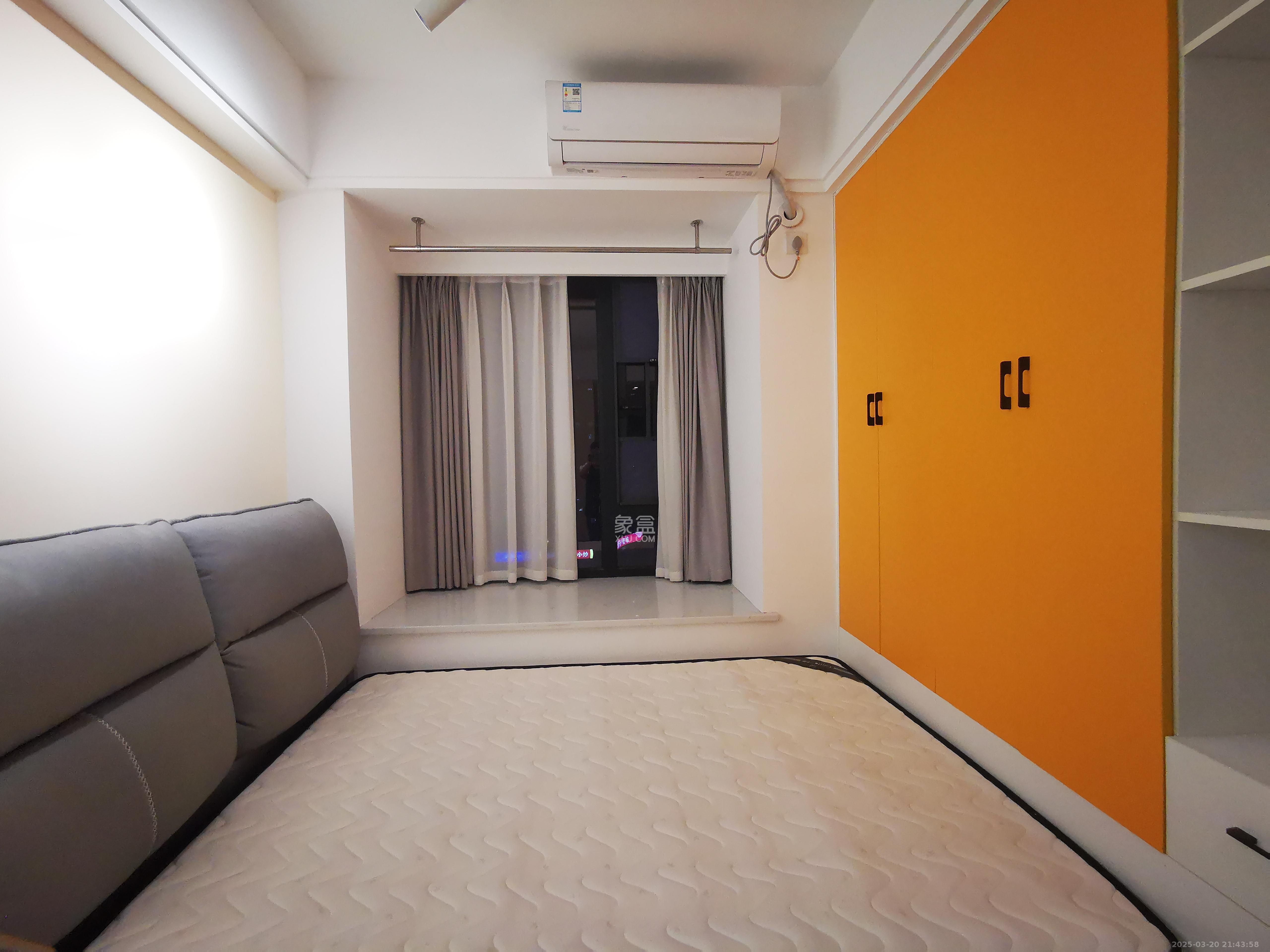 保利麓谷林语I区  1室1厅1卫   1500.00元/月室内图