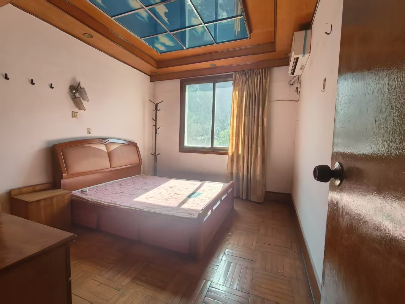 会龙山社区 2室2厅1卫 500.0元/月 会龙山社区 2室2厅1卫 500.0元/月室内图