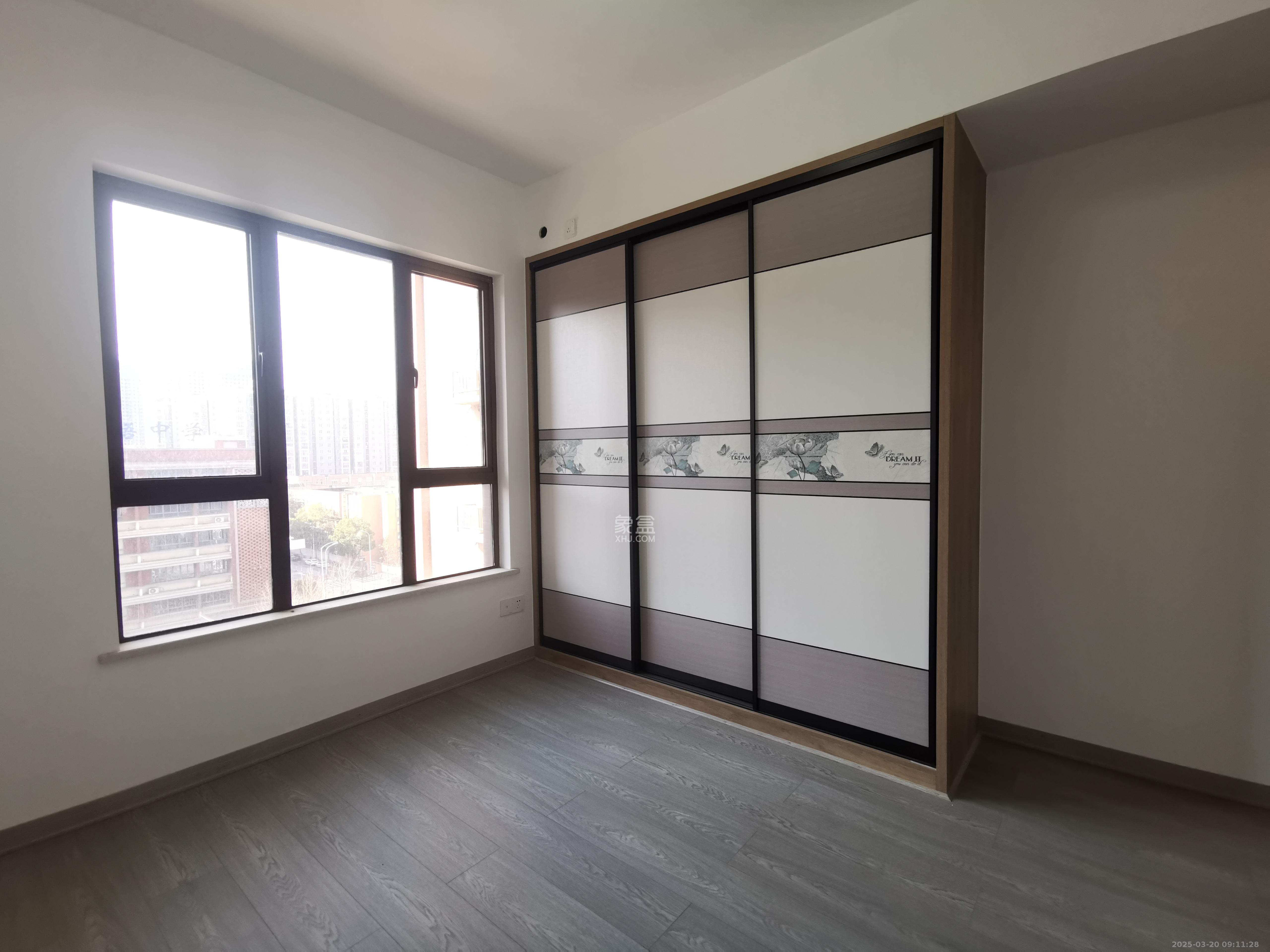 云开壹品樾玺  3室2厅1卫    3200.0元/月 云开壹品樾玺  3室2厅1卫    3200.0元/月室内图