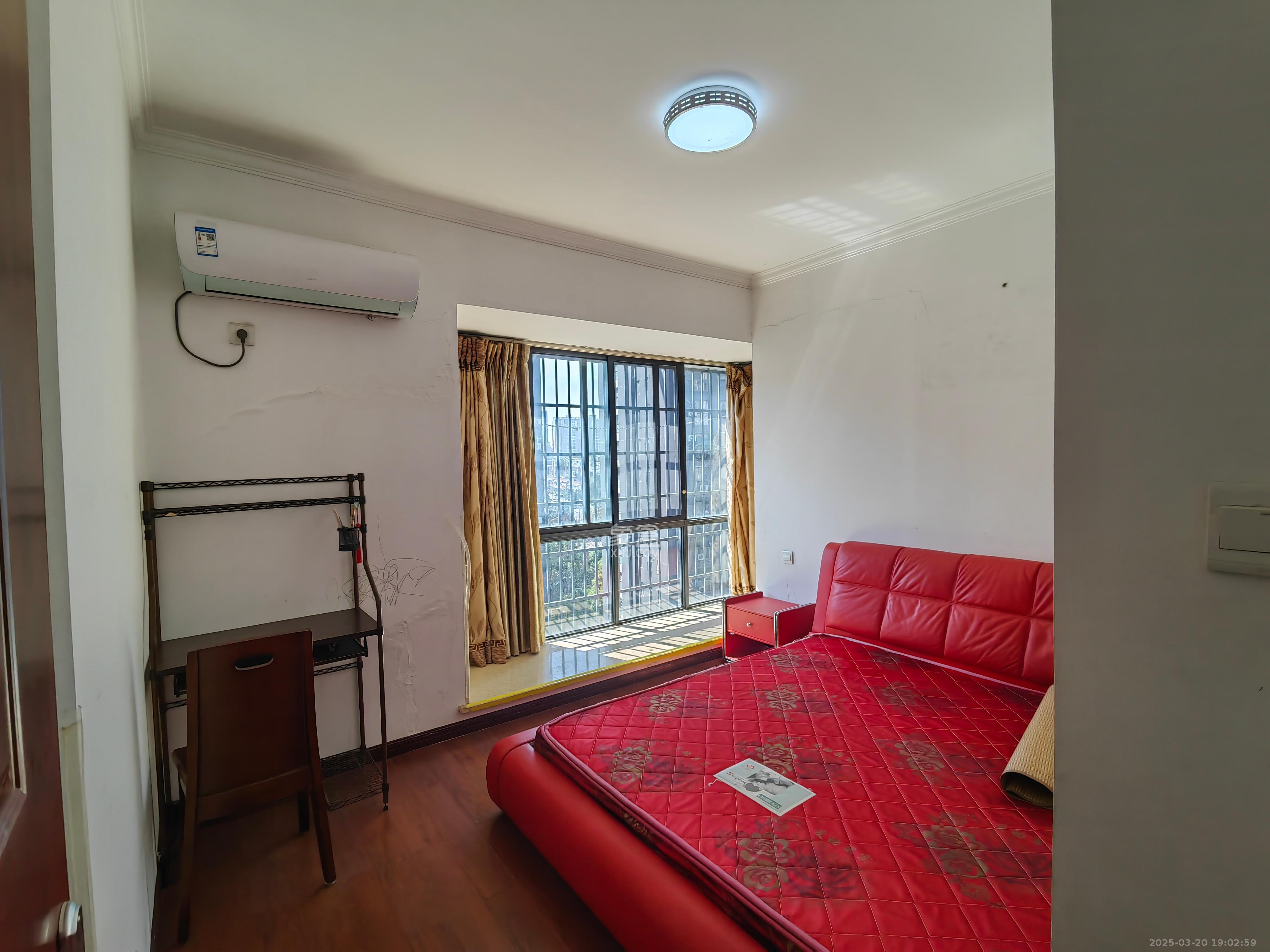 恒基凯旋门一二期 3室2厅1卫 1700.0元/月 恒基凯旋门一二期 3室2厅1卫 1700.0元/月室内图