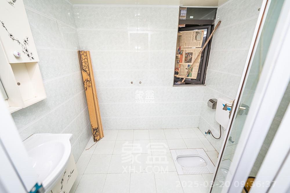 钱隆樽品(一、二、三期) 3室2厅1卫 2000.0元/月 钱隆樽品(一、二、三期) 3室2厅1卫 2000.0元/月室内图