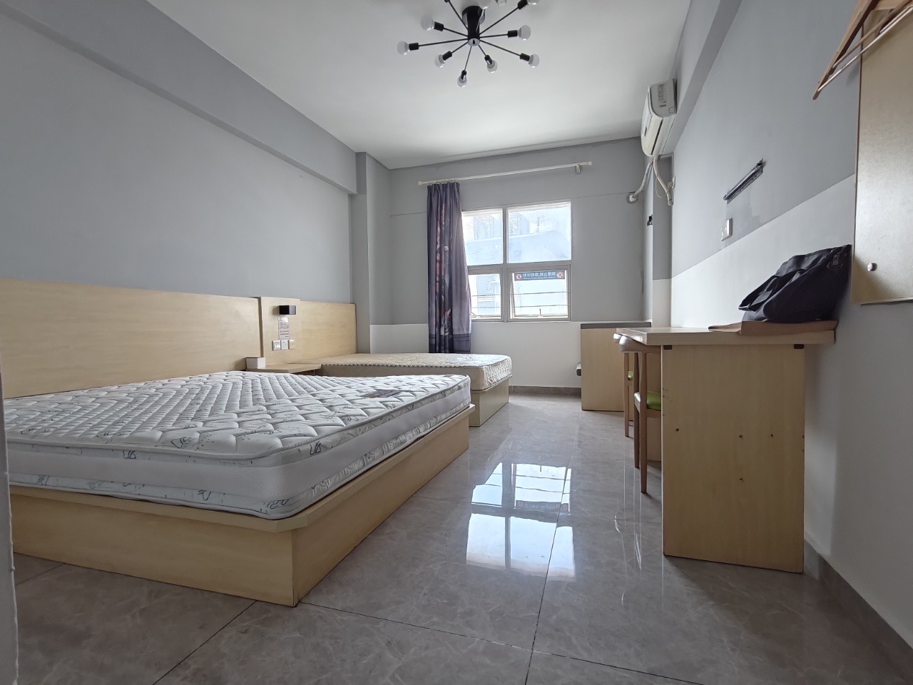 香港城 1室1厅1卫 39.0万 香港城 1室1厅1卫 39.0万客厅