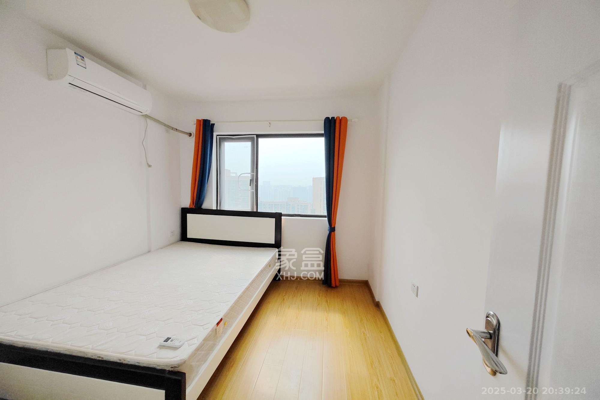 保利大都汇一期、二期 4室2厅2卫 2900.0元/月 保利大都汇一期、二期 4室2厅2卫 2900.0元/月室内图