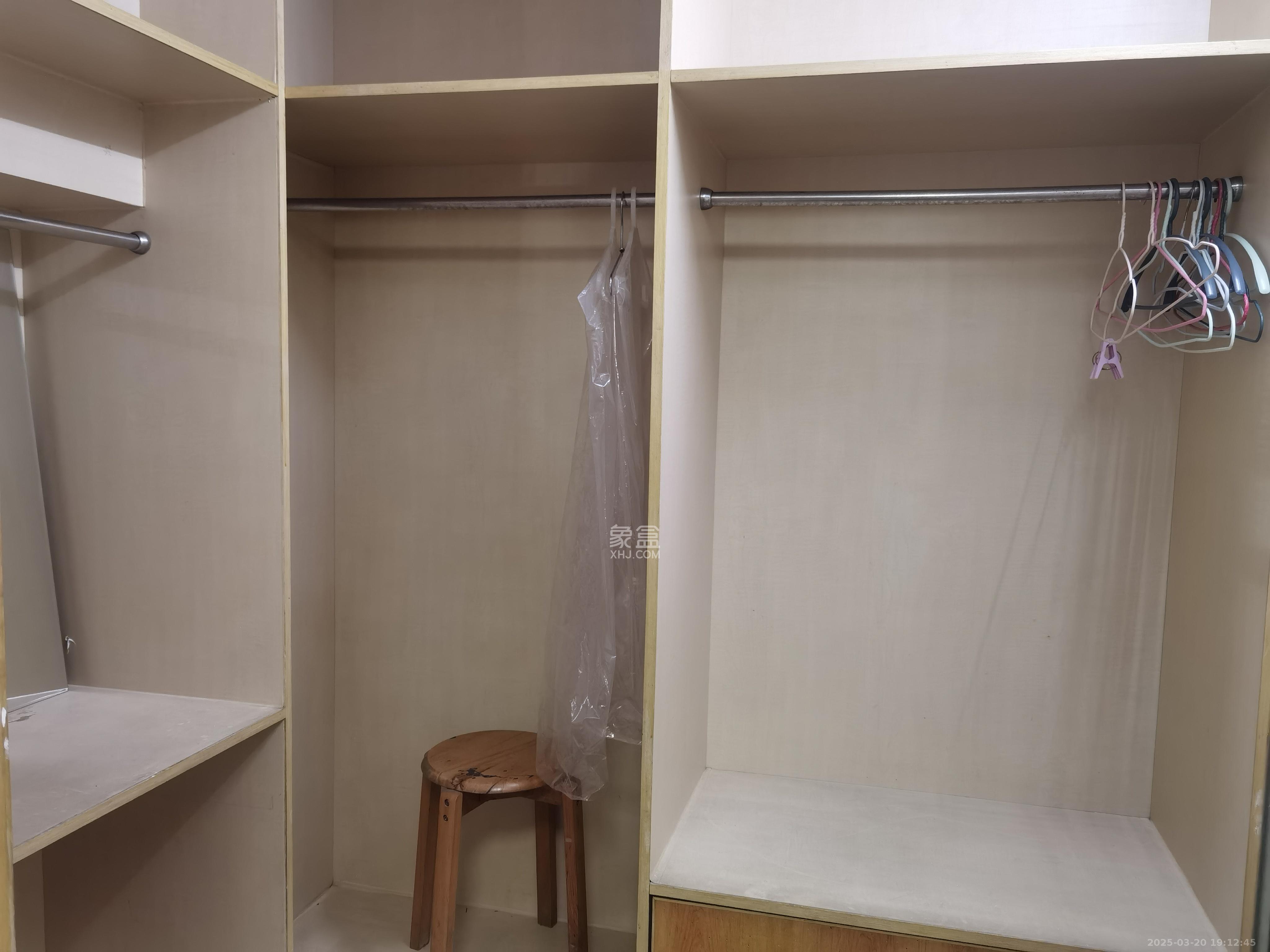 格蓝康都  1室1厅1卫   1700.00元/月室内图