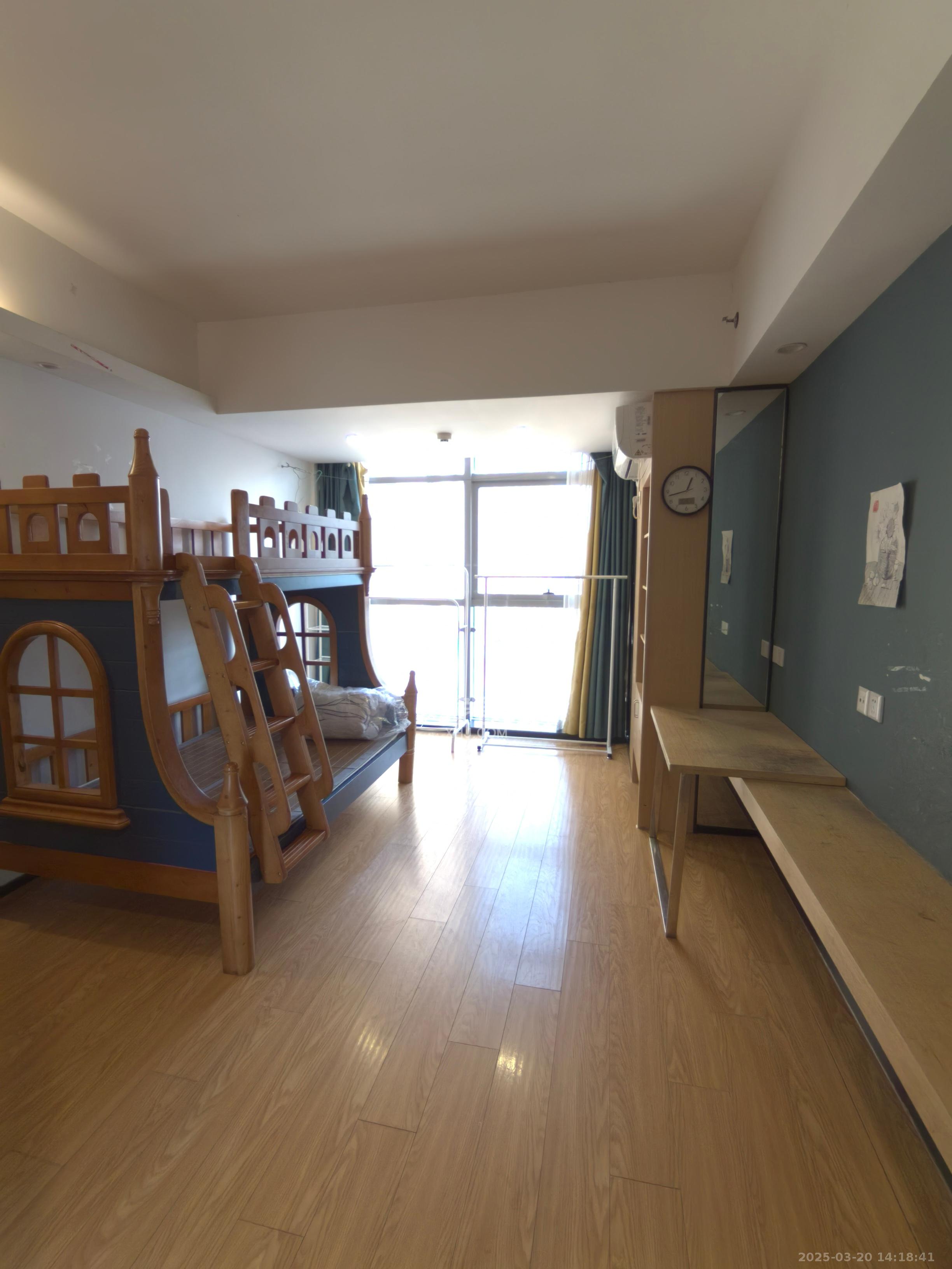 紫鑫御湖湾  1室0厅1卫   1200.00元/月室内图