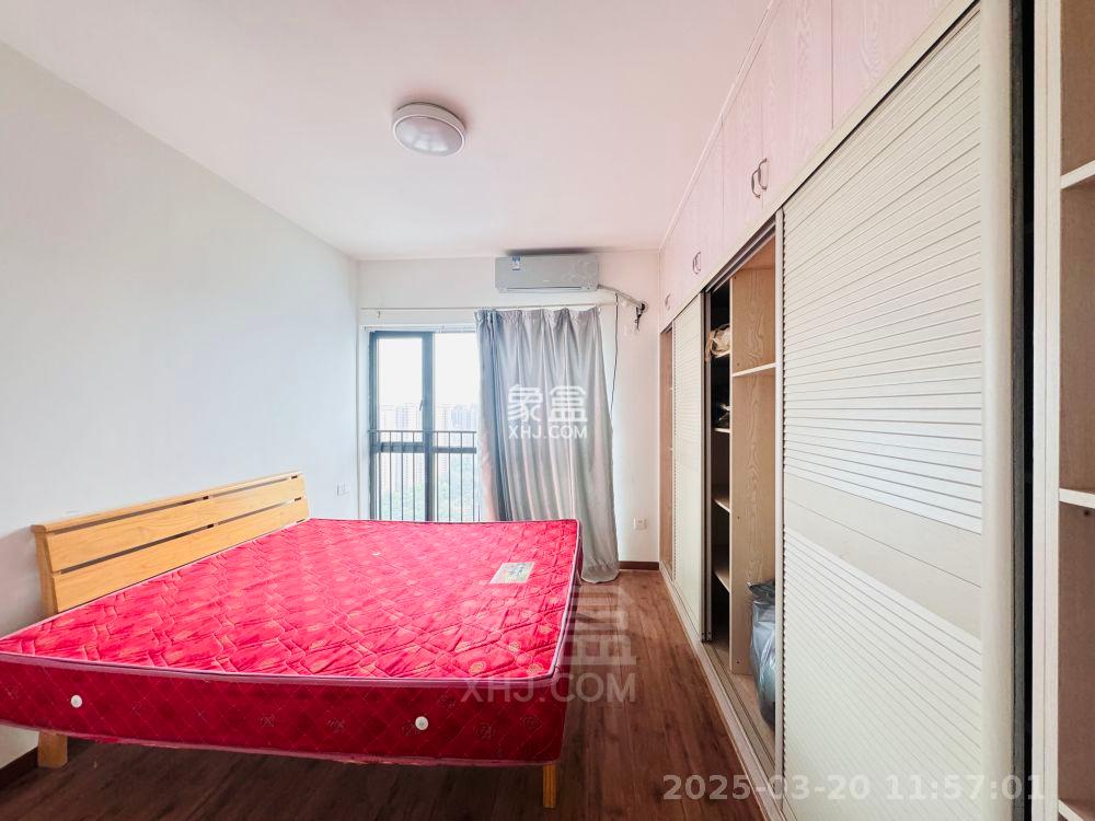 美的城一期 3室2厅1卫 1600.0元/月 美的城一期 3室2厅1卫 1600.0元/月室内图