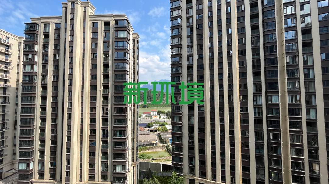 山水印象澜庭  2室2厅2卫   55.00万客厅