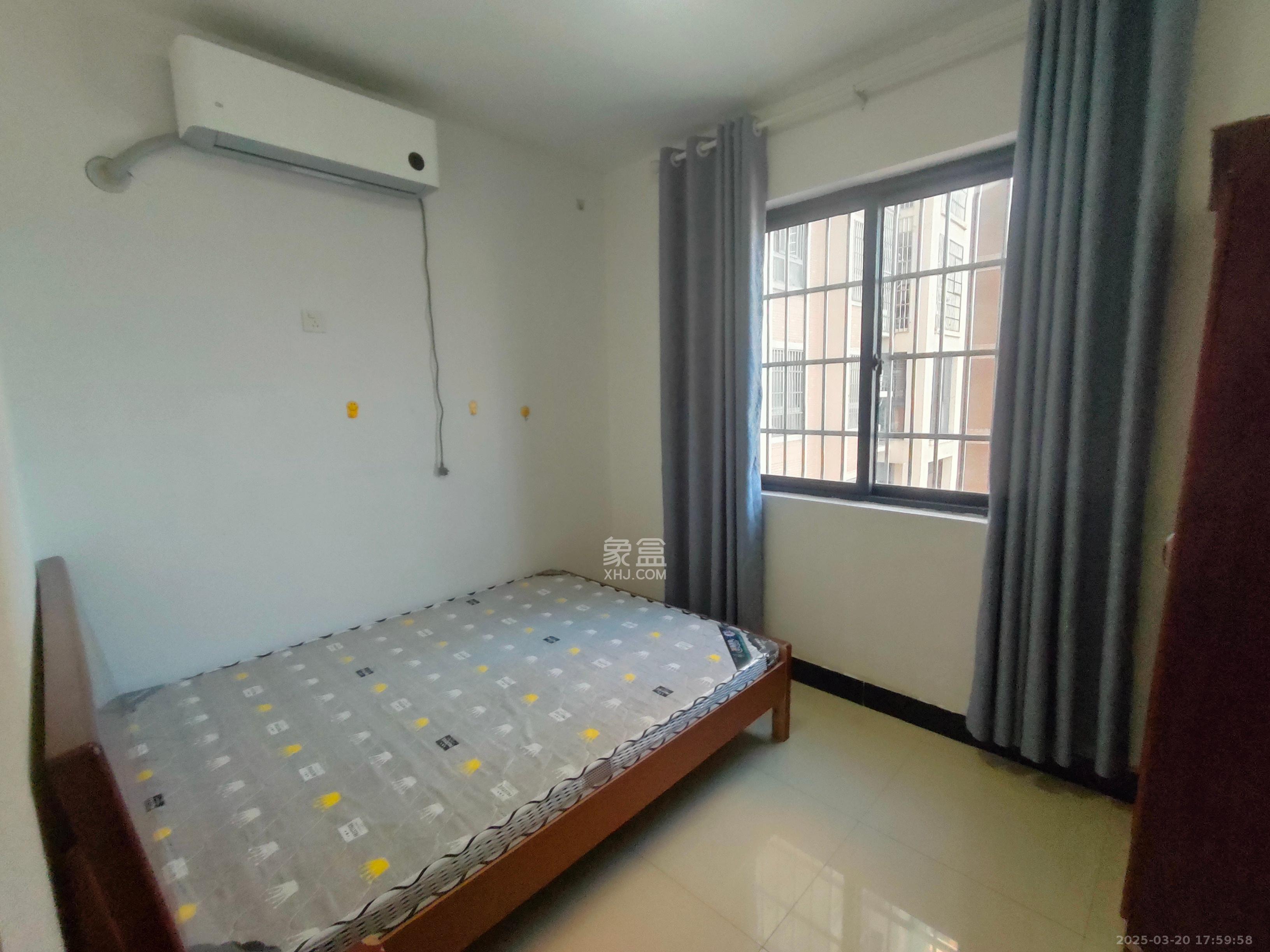 华龙家园（和泰家园）  2室2厅1卫    1450.0元/月室内图