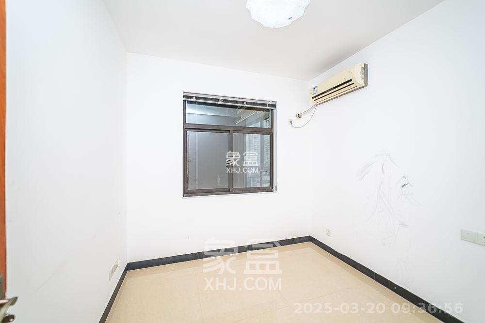 钱隆樽品(一、二、三期)  3室2厅1卫   2500.00元/月室内图