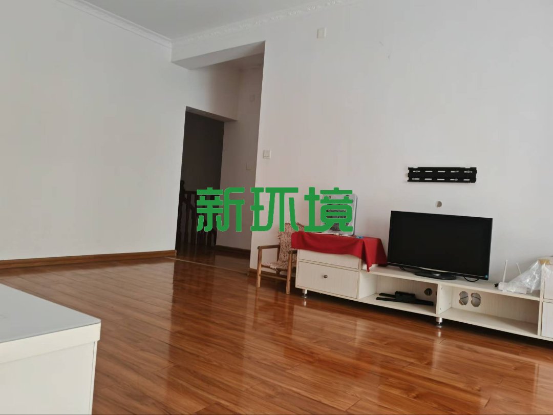 市委四号院  5室3厅2卫    2000.0元/月 市委四号院  5室3厅2卫    2000.0元/月室内图