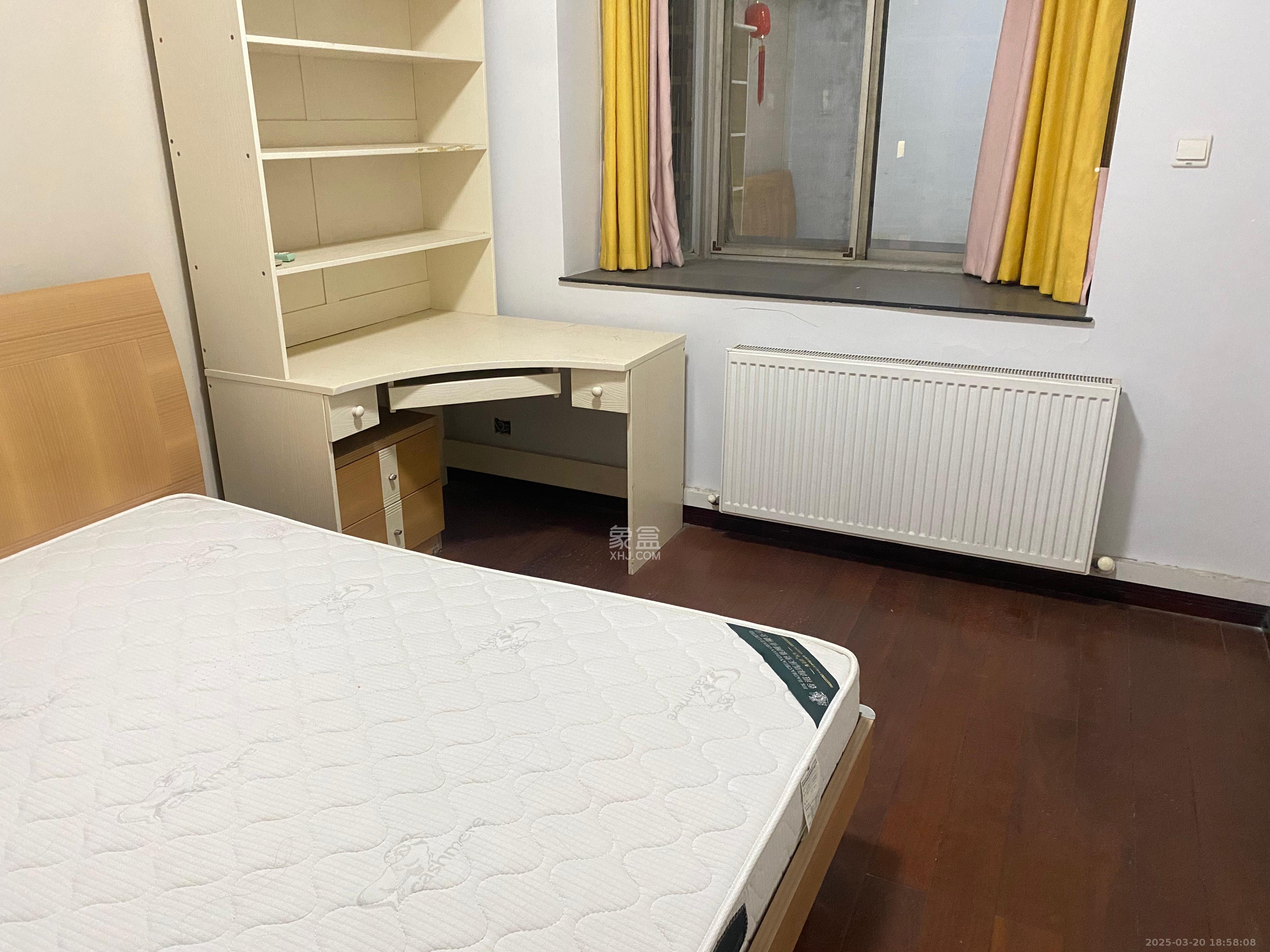 金地华园 4室2厅2卫 3200.0元/月 金地华园 4室2厅2卫 3200.0元/月室内图