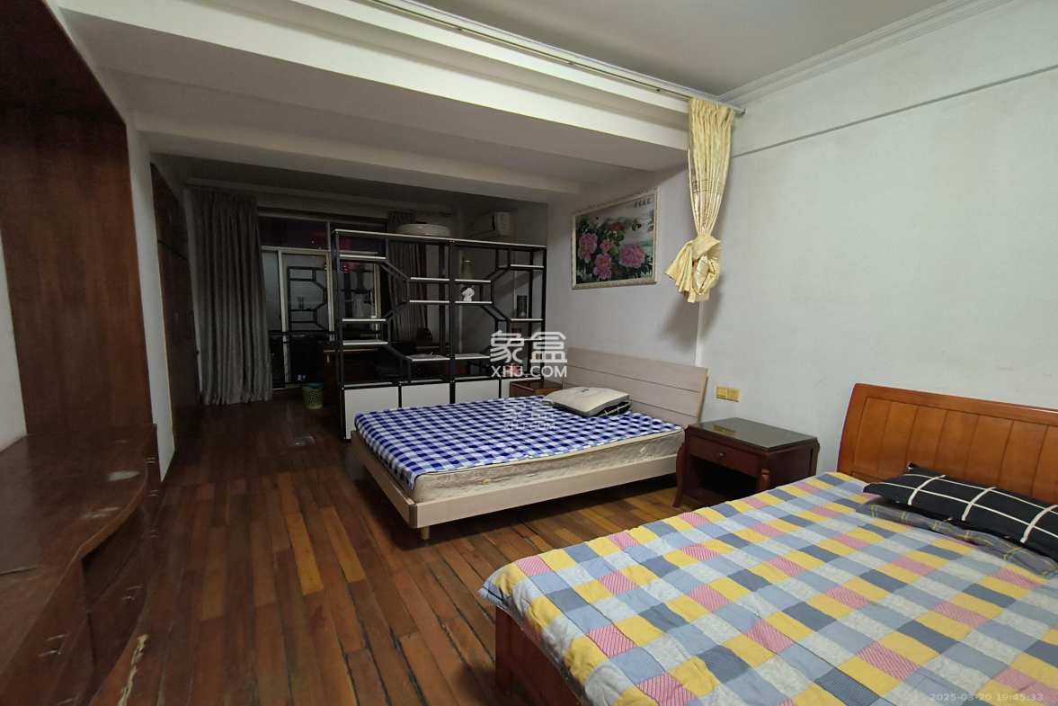 乔庄社区 3室2厅2卫 3800.0元/月 乔庄社区 3室2厅2卫 3800.0元/月室内图