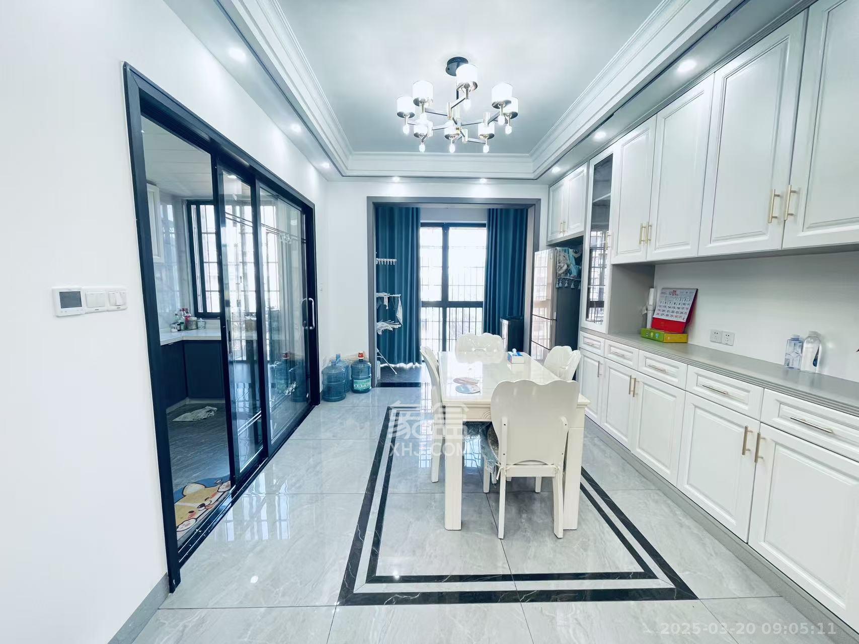 金霞华庭 3室2厅2卫 63.8万 金霞华庭 3室2厅2卫 63.8万室内图