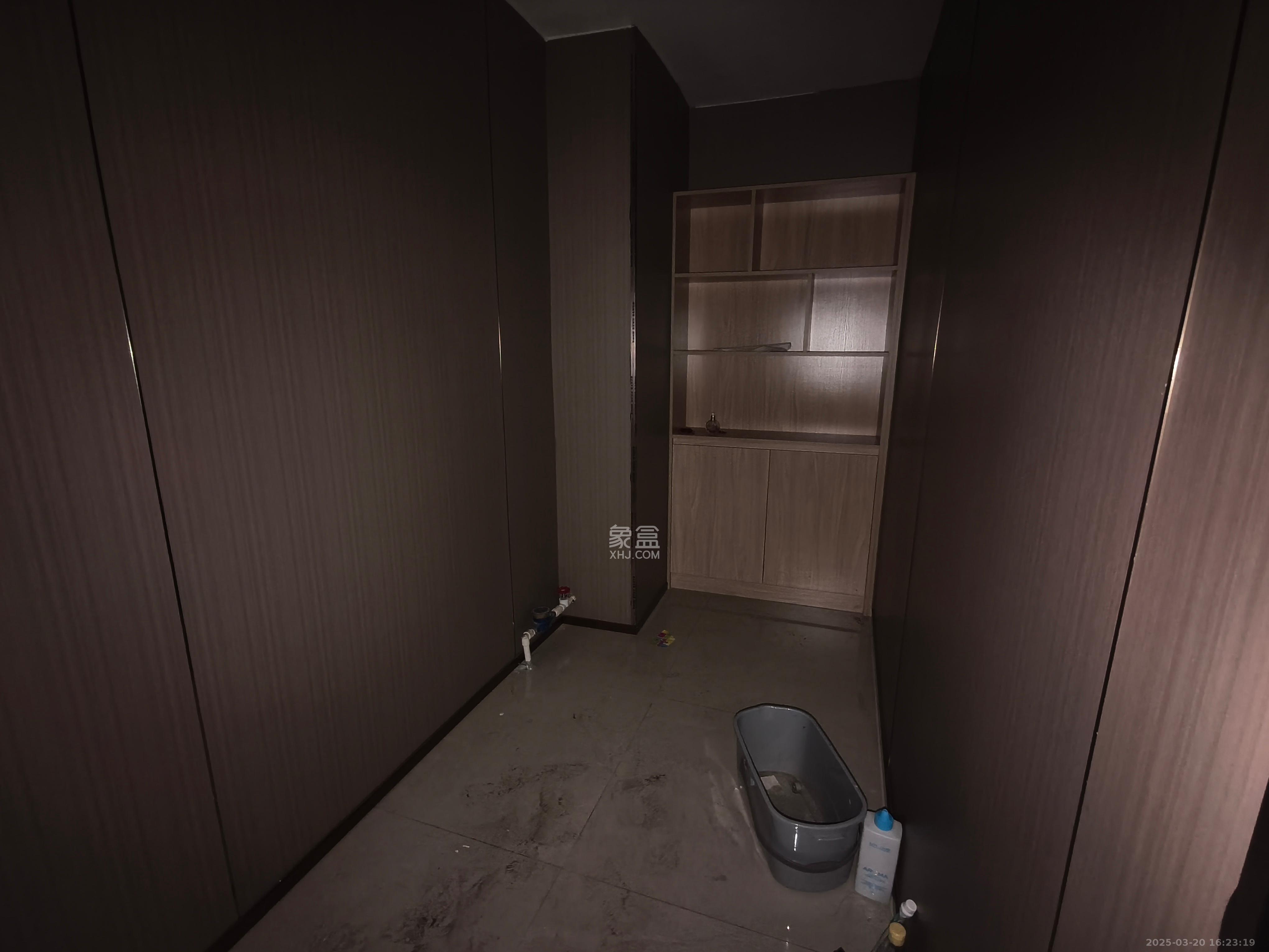 金帆大厦  3室2厅1卫    6800.0元/月 金帆大厦  3室2厅1卫    6800.0元/月室内图