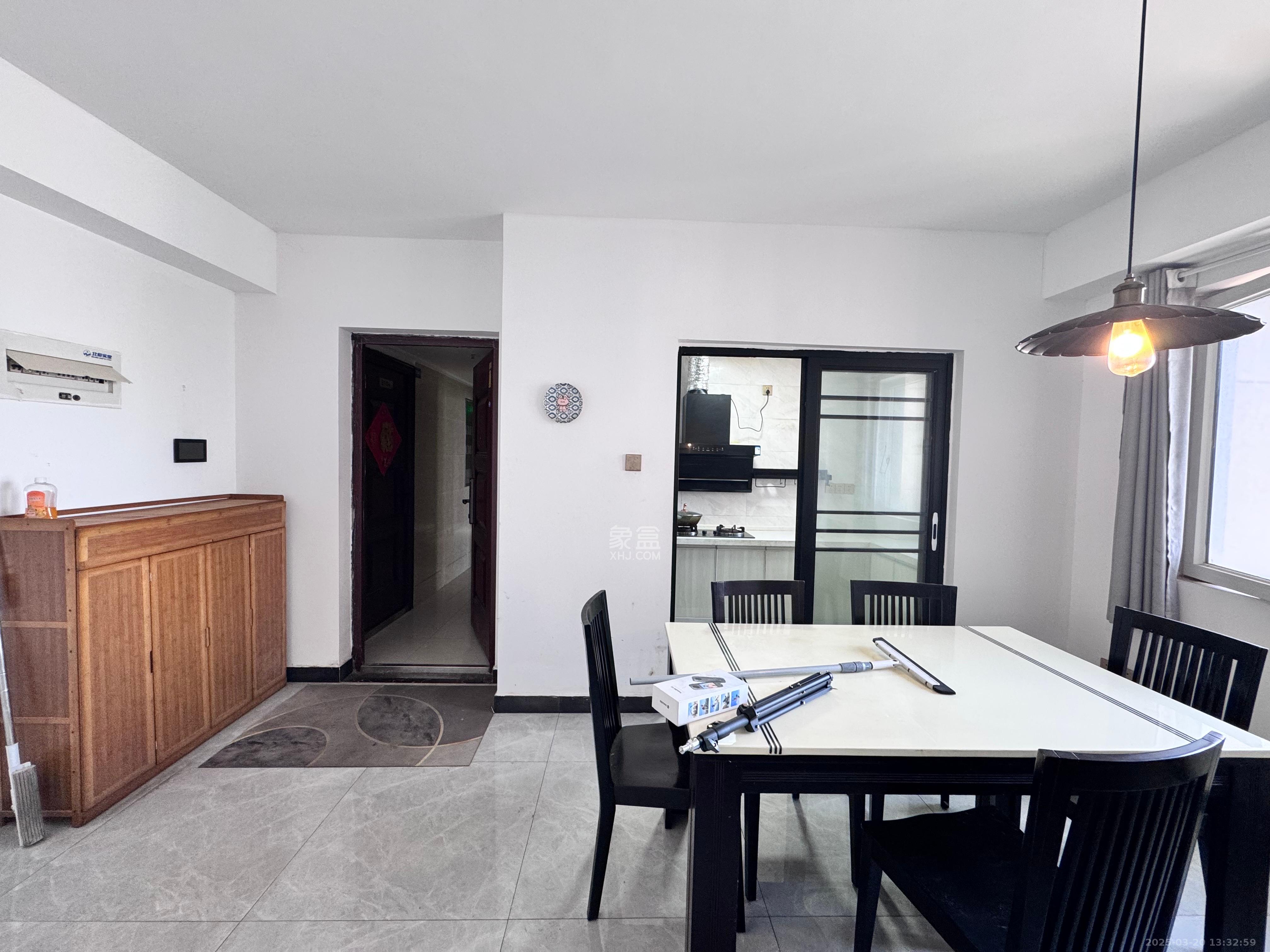 北辰三角洲C2区 3室2厅2卫 3500.0元/月 北辰三角洲C2区 3室2厅2卫 3500.0元/月室内图