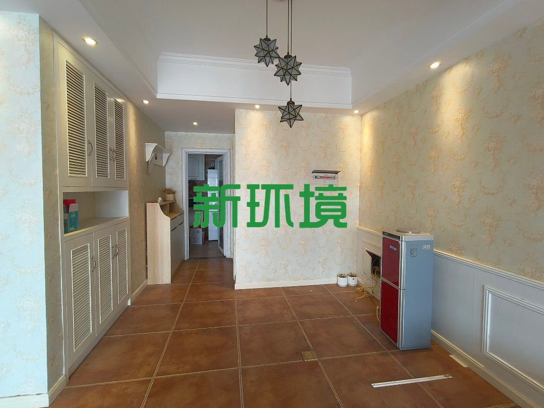 龙城街 3室2厅2卫 2100.0元/月 龙城街 3室2厅2卫 2100.0元/月室内图