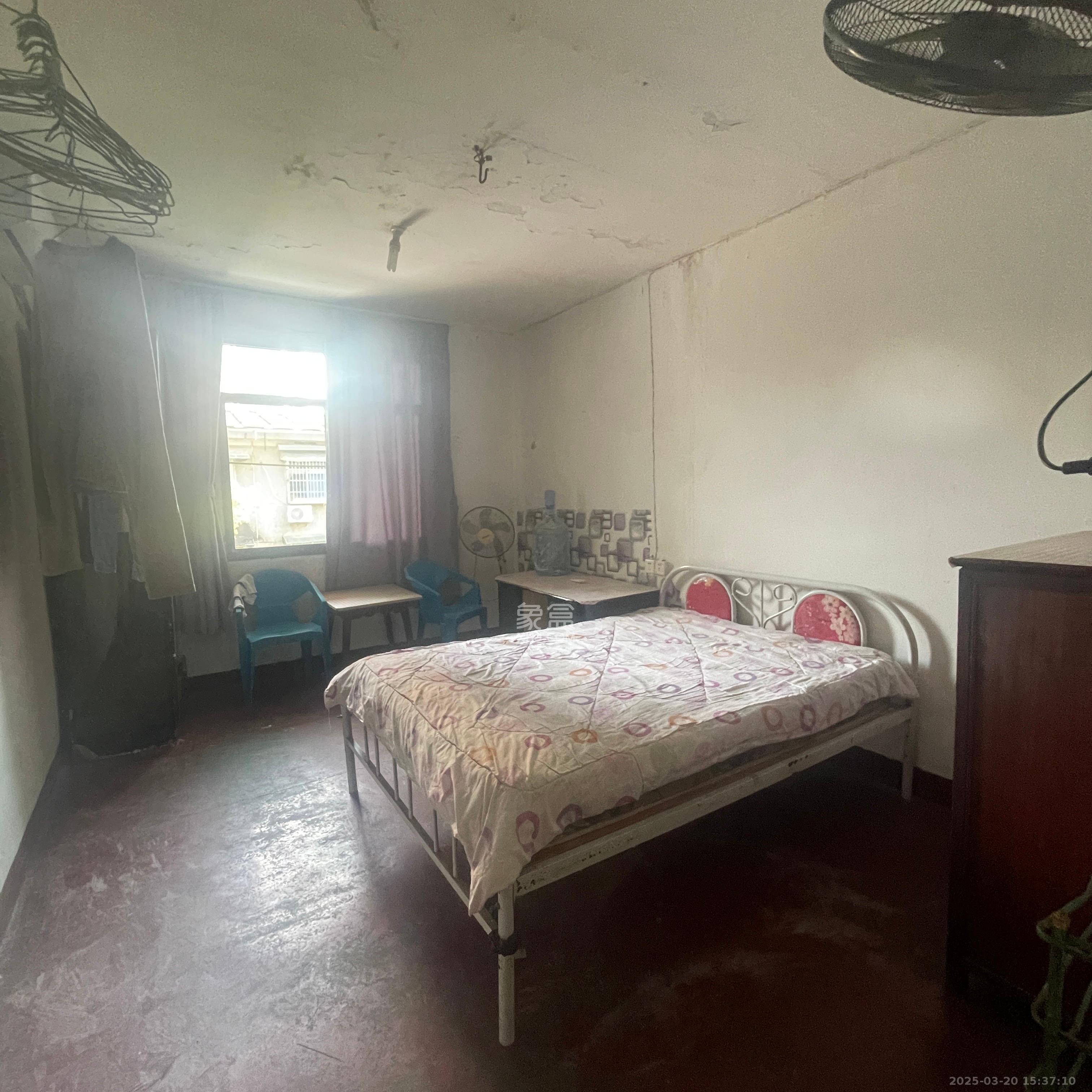 红旗区三片 1室0厅1卫 600.0元/月 红旗区三片 1室0厅1卫 600.0元/月室内图