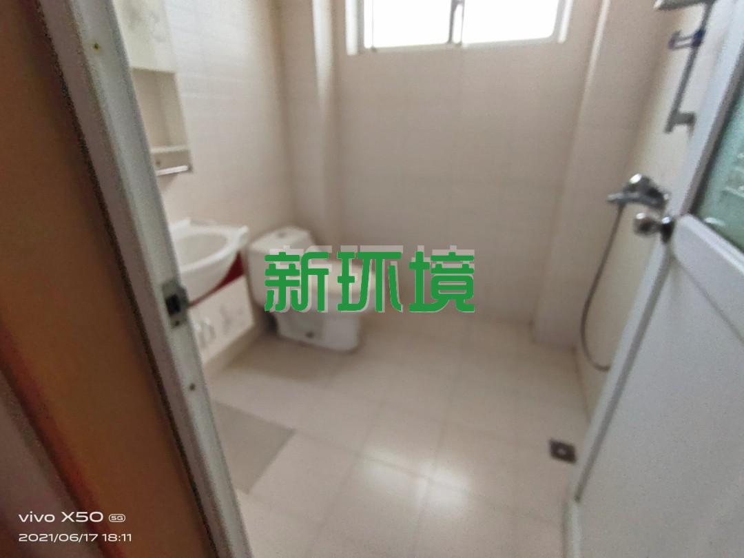 阳光水岸  1室1厅1卫   25.00万客厅