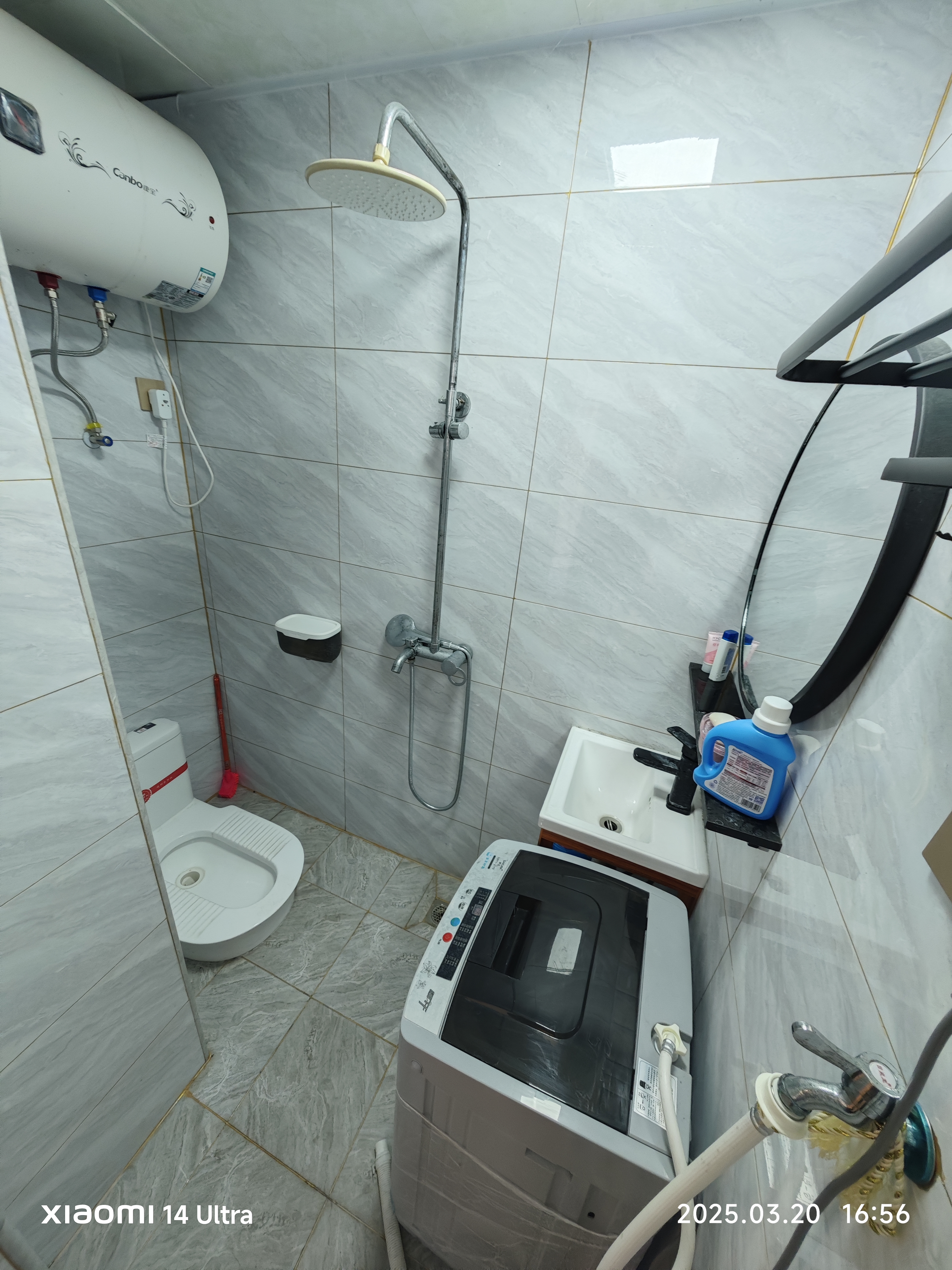 明湖公寓 1室1厅1卫 39.0万 明湖公寓 1室1厅1卫 39.0万客厅