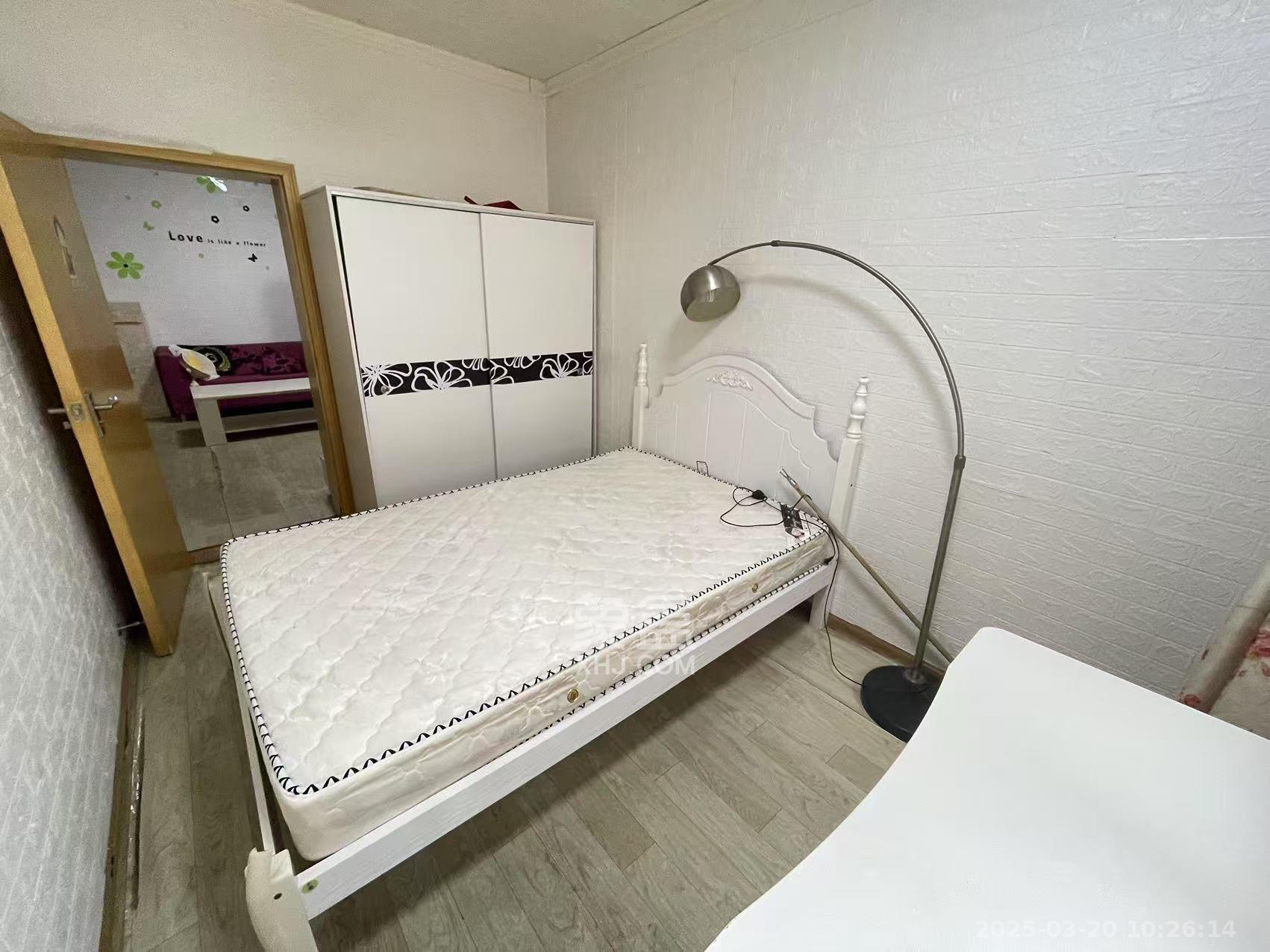 九仪里  2室1厅1卫   1800.00元/月室内图