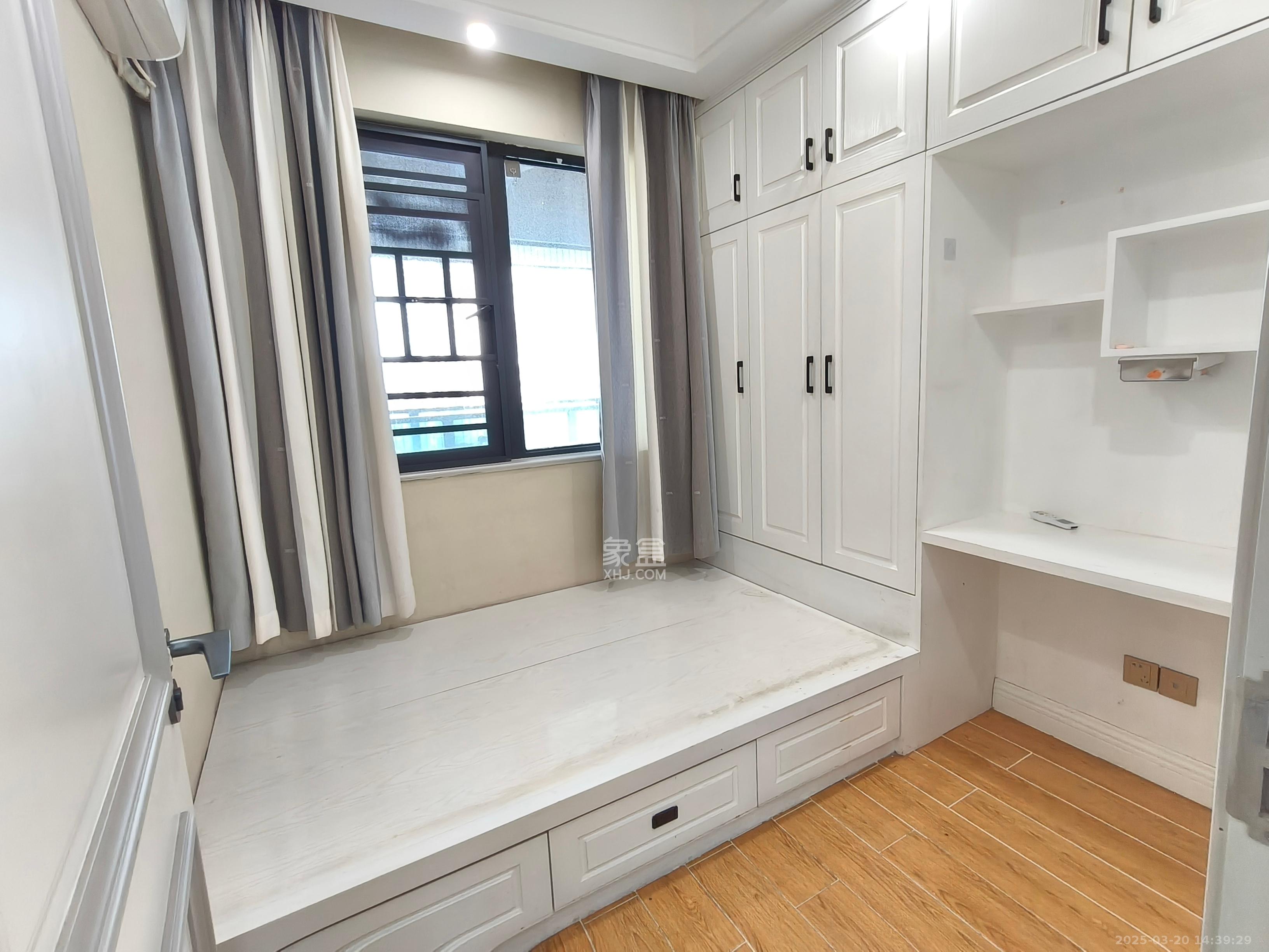 明昇壹城(明昇时代广场)一期 3室2厅1卫 3400.0元/月 明昇壹城(明昇时代广场)一期 3室2厅1卫 3400.0元/月室内图