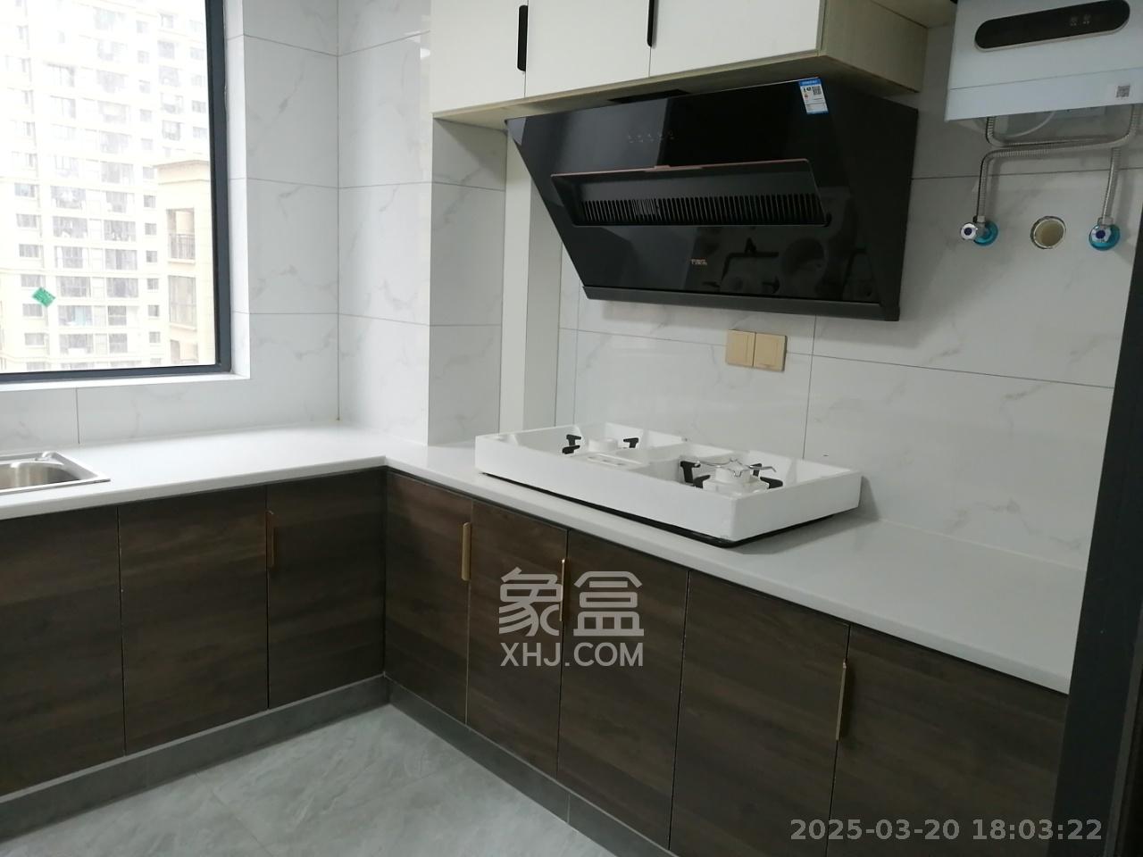 澳海澜庭 3室2厅2卫 2000.0元/月 澳海澜庭 3室2厅2卫 2000.0元/月室内图