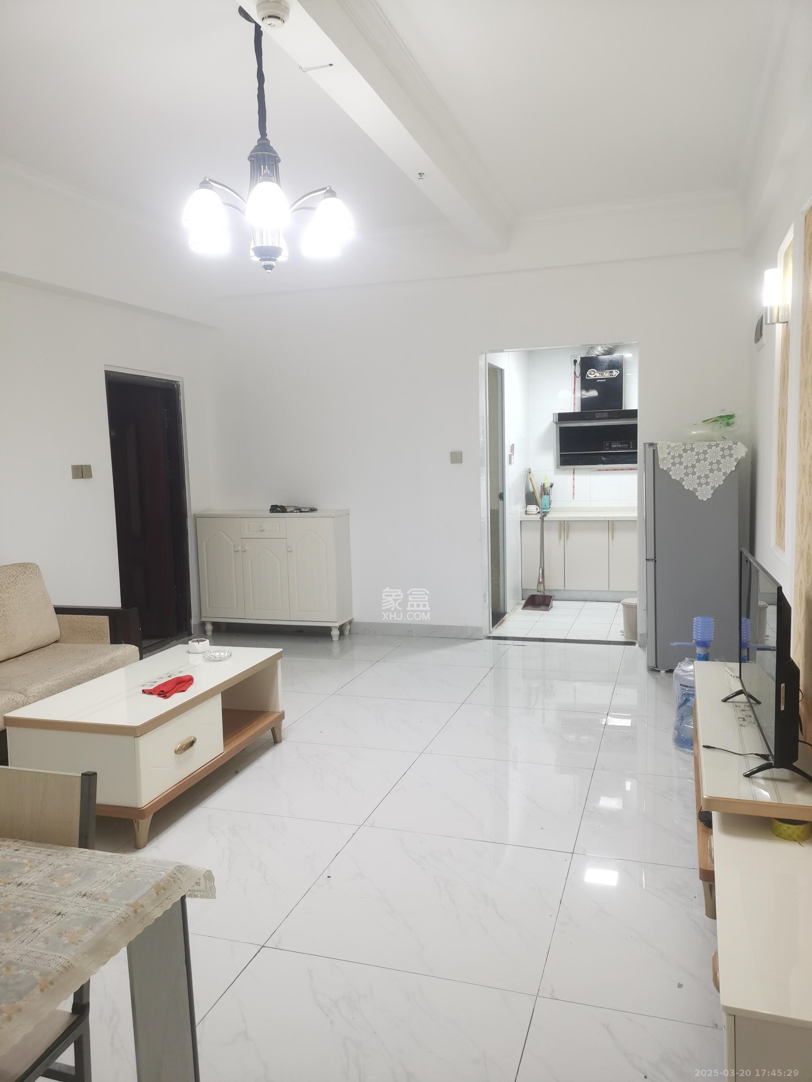 湘聚大厦  1室1厅1卫    1700.0元/月 湘聚大厦  1室1厅1卫    1700.0元/月