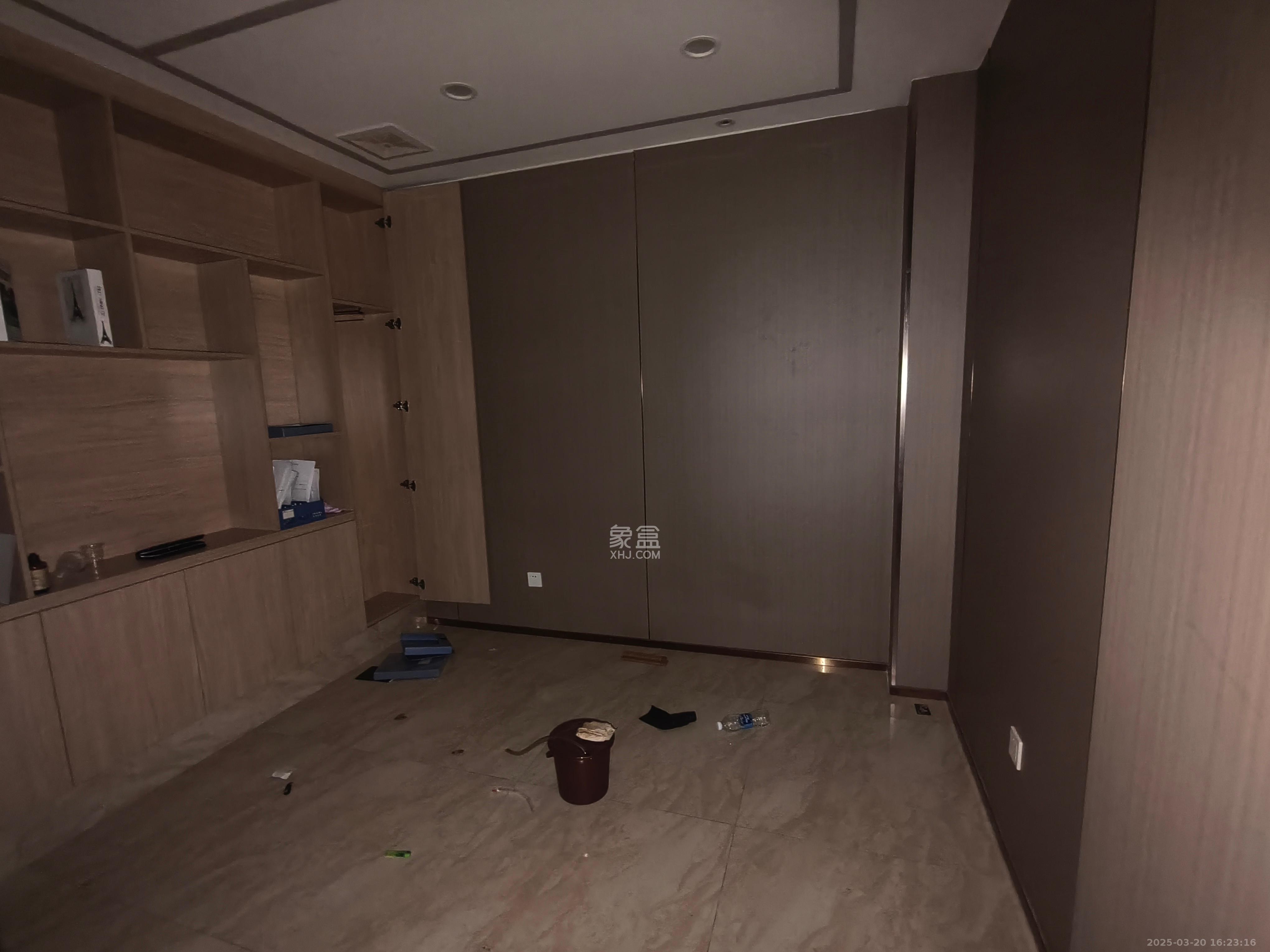 金帆大厦  3室2厅1卫    6800.0元/月 金帆大厦  3室2厅1卫    6800.0元/月室内图