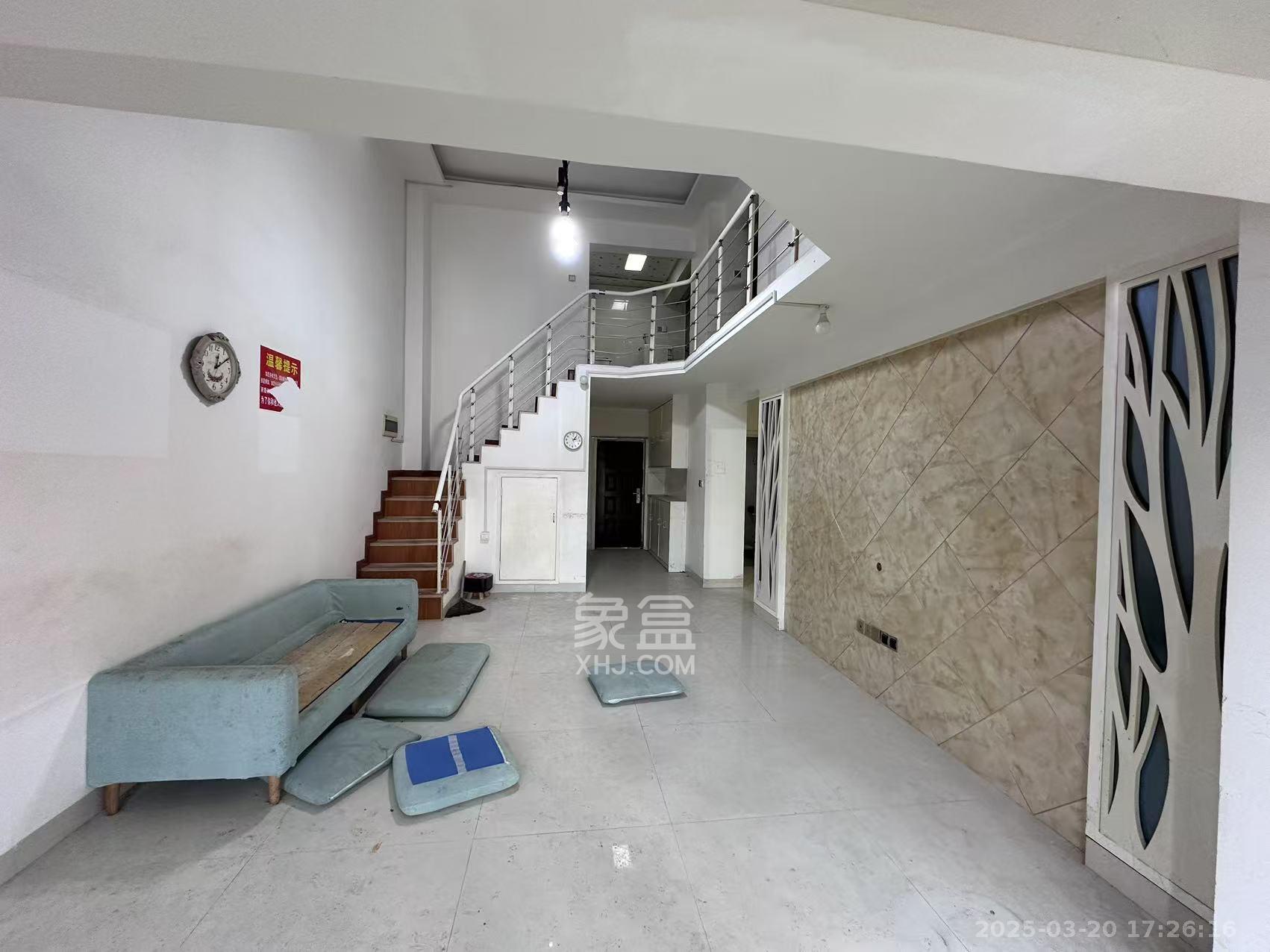 建鑫二期  3室1厅1卫   2000.00元/月室内图