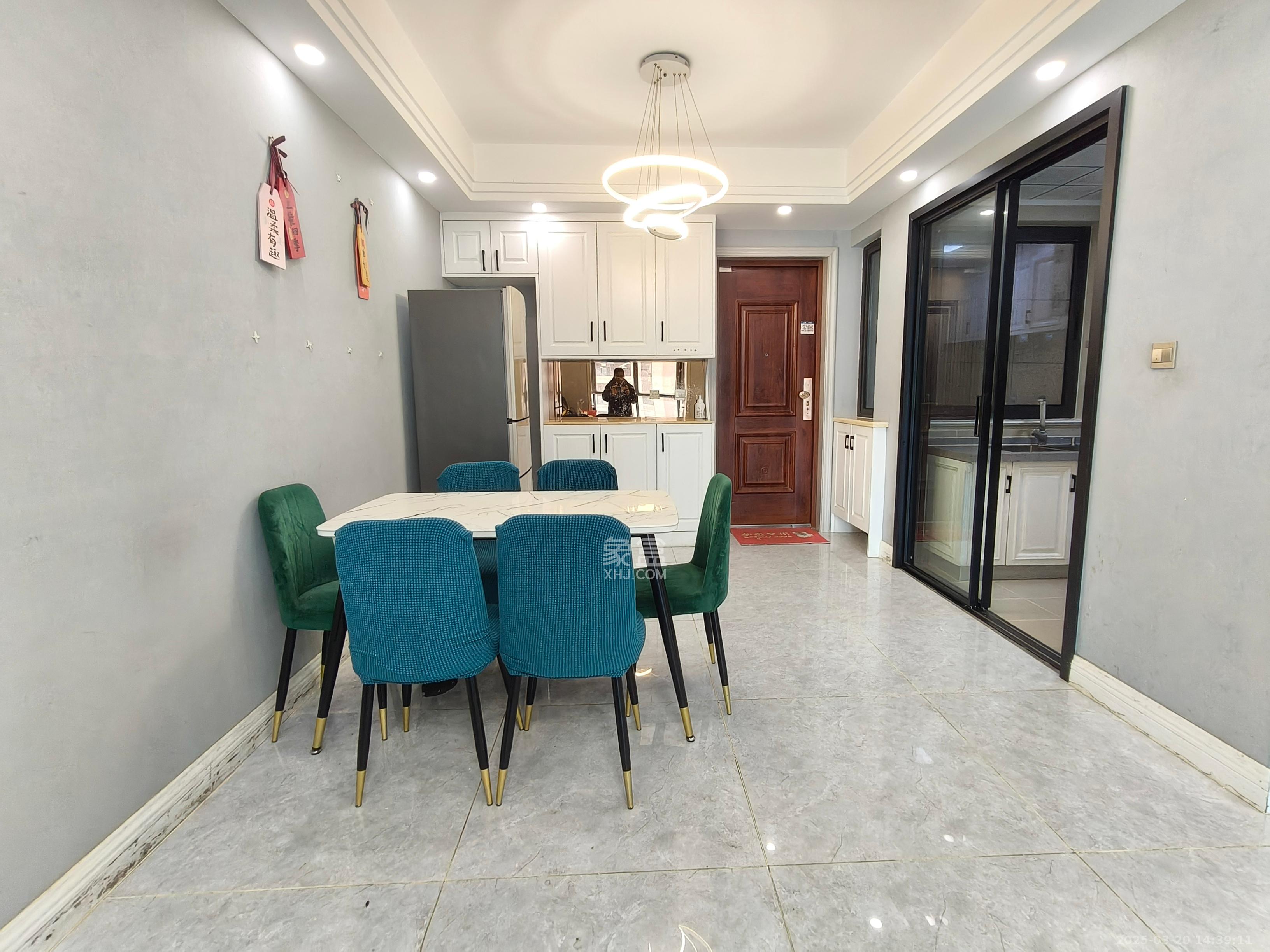 明昇壹城(明昇时代广场)一期 3室2厅1卫 3400.0元/月 明昇壹城(明昇时代广场)一期 3室2厅1卫 3400.0元/月室内图