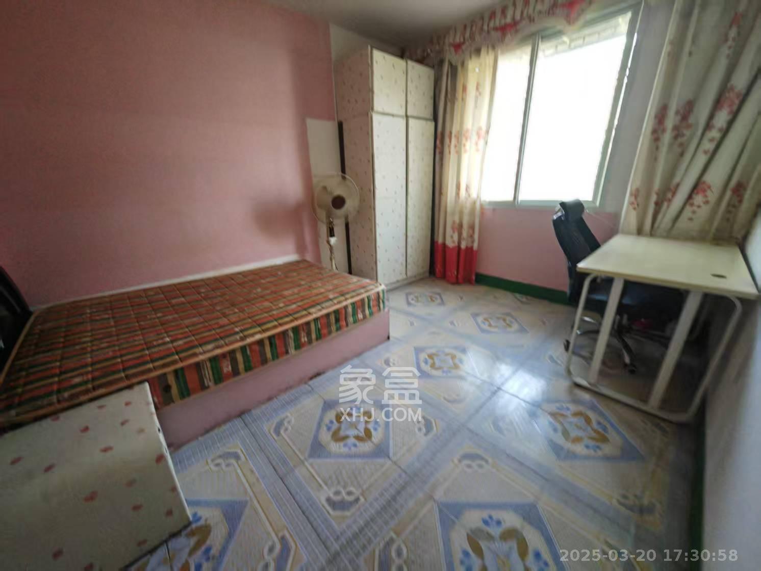 长坡社区 2室2厅1卫 1300.0元/月 长坡社区 2室2厅1卫 1300.0元/月室内图