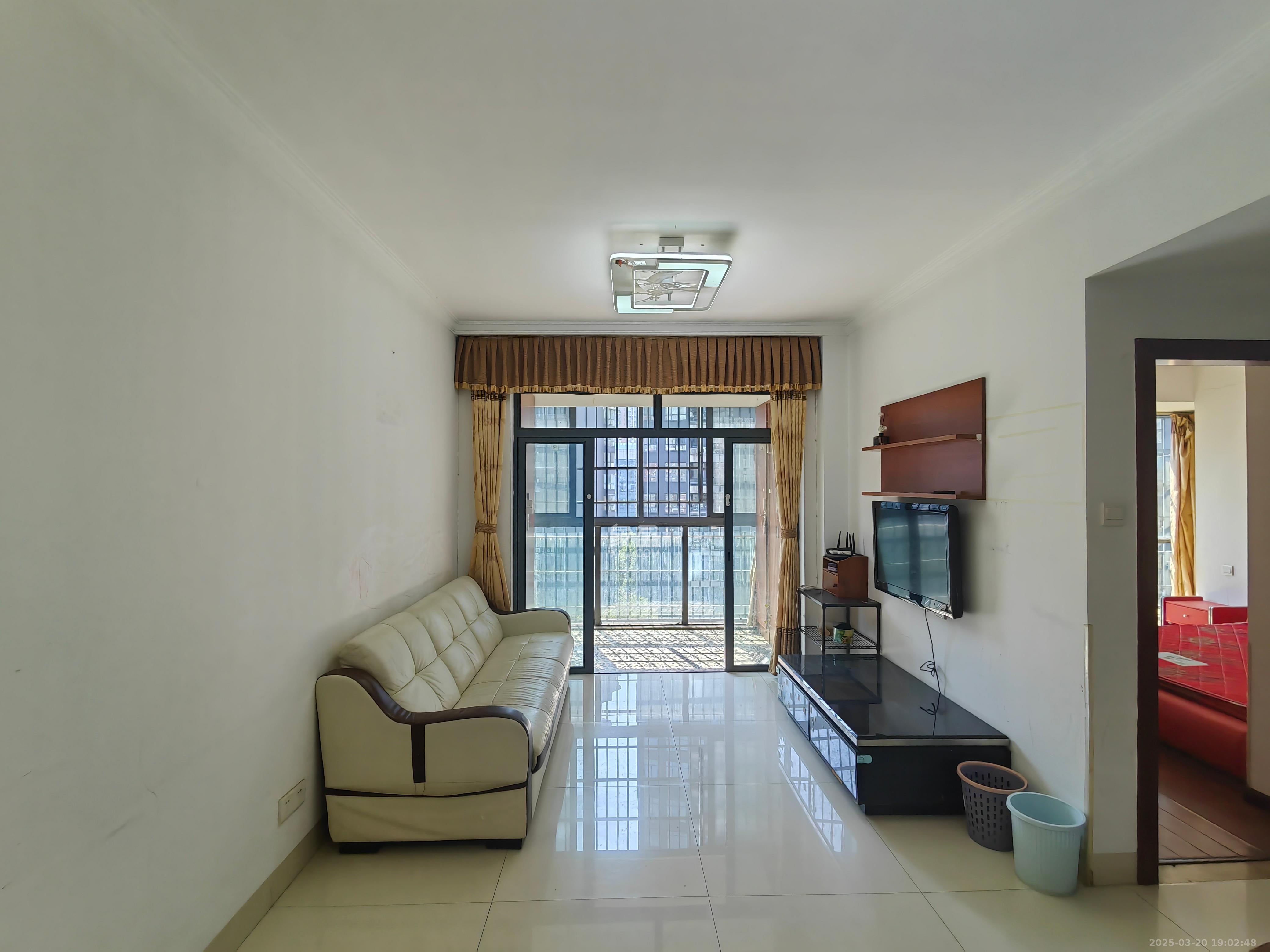 恒基凯旋门一二期 3室2厅1卫 1700.0元/月 恒基凯旋门一二期 3室2厅1卫 1700.0元/月室内图