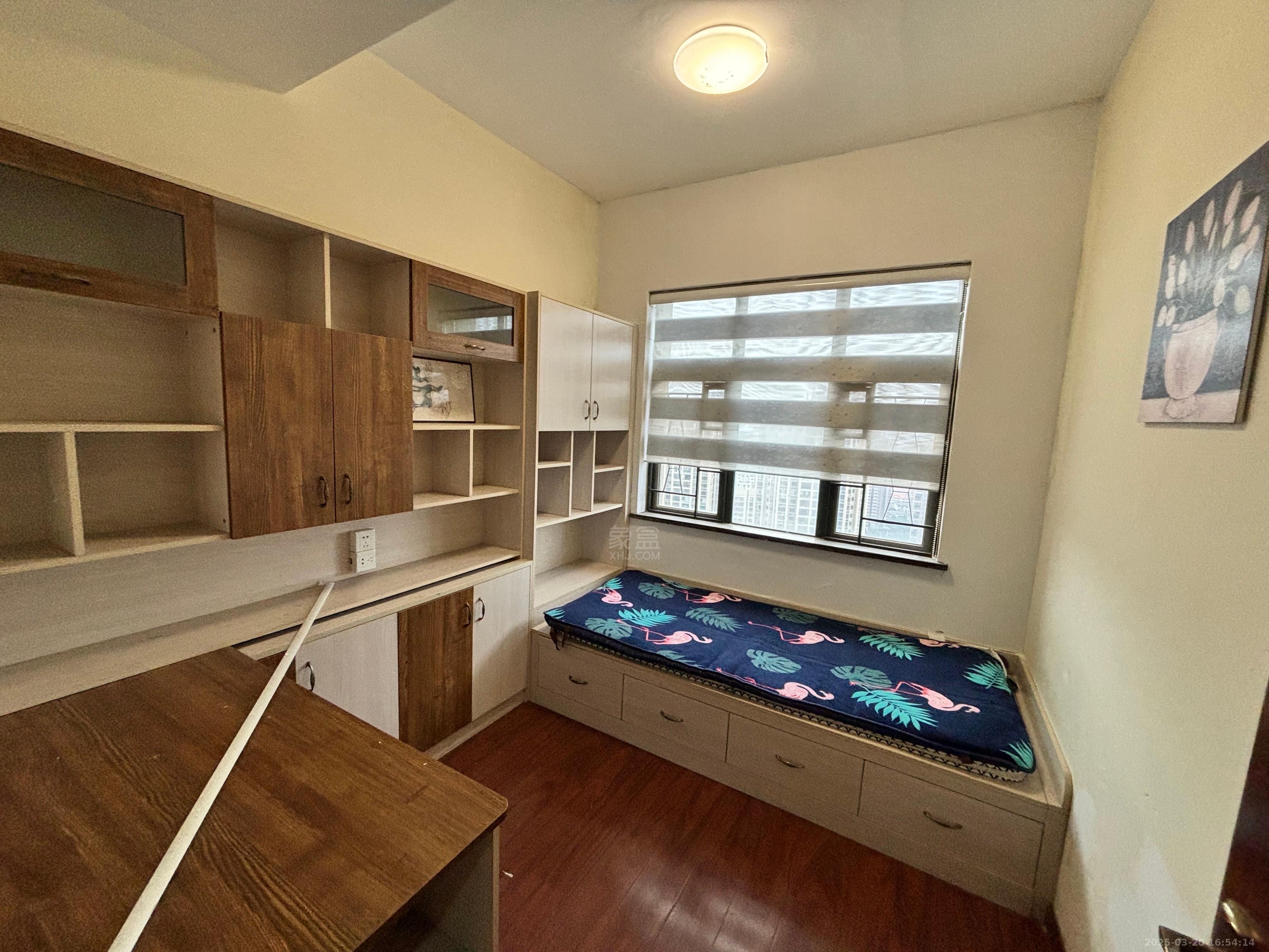 经世龙城 3室1厅2卫 1800.0元/月 经世龙城 3室1厅2卫 1800.0元/月室内图