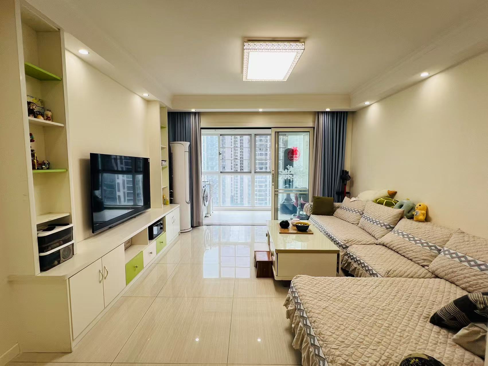 梓山湖领御 3室2厅1卫 2400.0元/月 梓山湖领御 3室2厅1卫 2400.0元/月室内图