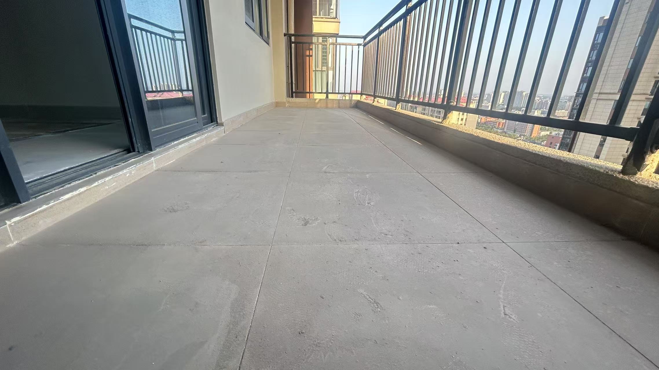 碧桂园梓山府 3室2厅1卫 1600.0元/月 碧桂园梓山府 3室2厅1卫 1600.0元/月室内图