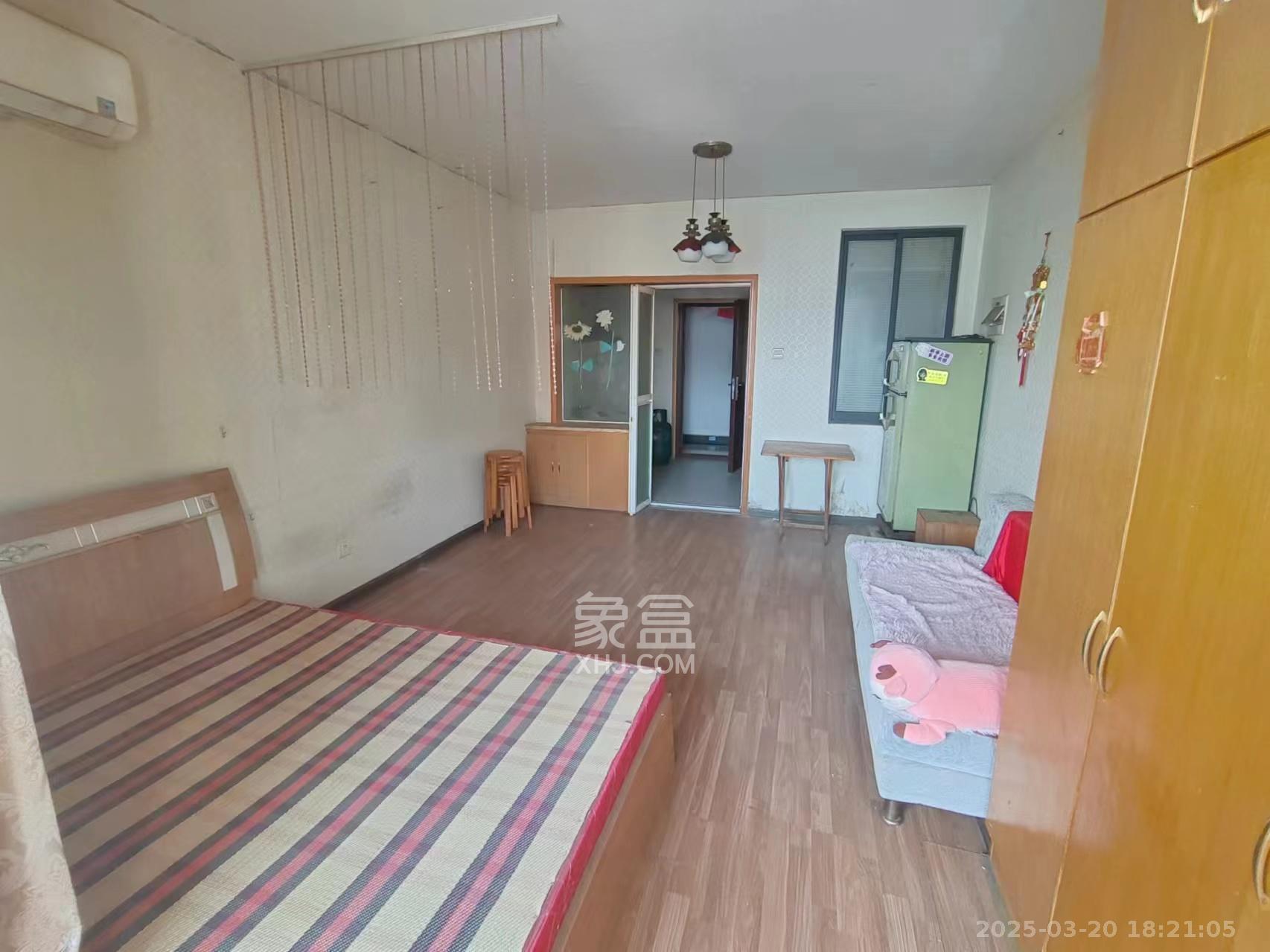和庄  1室1厅1卫   1500.00元/月户型图