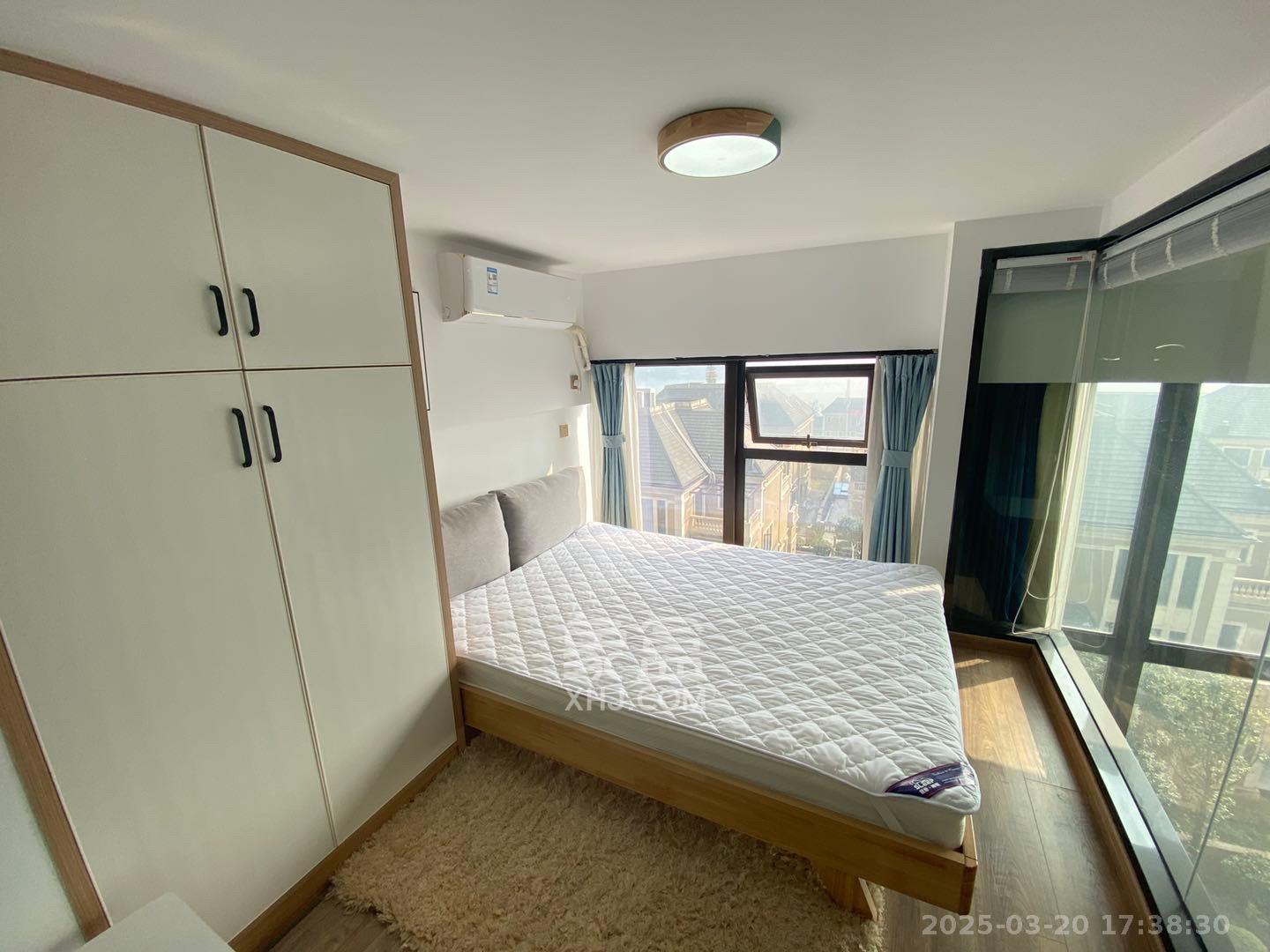 达美溪湖湾 1室2厅1卫 4200.0元/月 达美溪湖湾 1室2厅1卫 4200.0元/月室内图