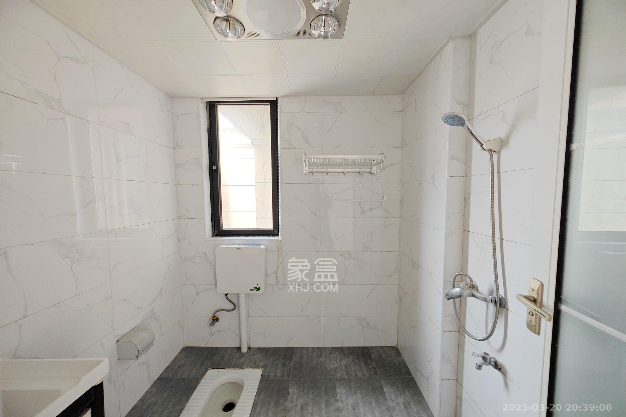 保利大都汇一期、二期 4室2厅2卫 2900.0元/月 保利大都汇一期、二期 4室2厅2卫 2900.0元/月室内图