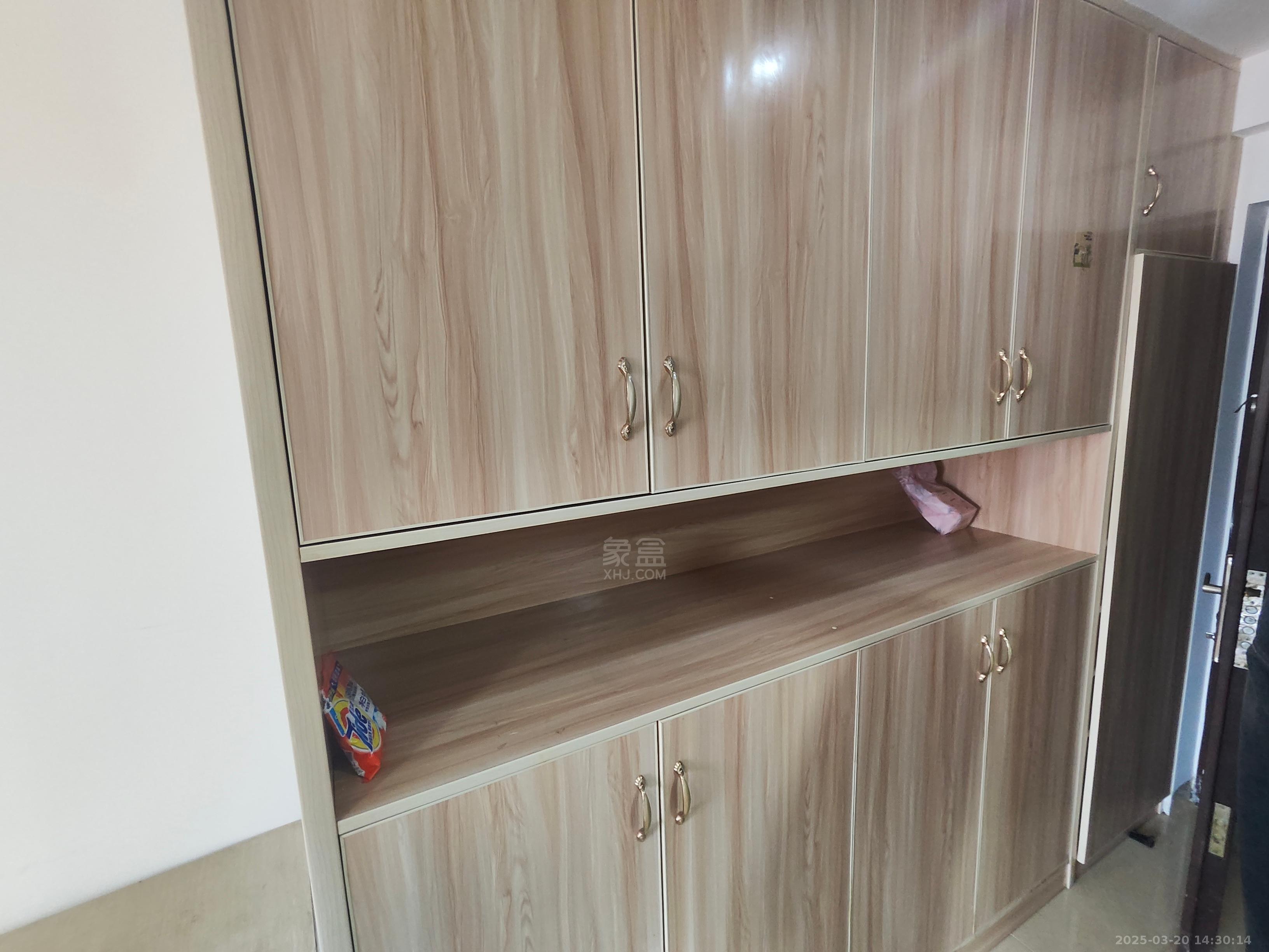 中泰财富湘江 1室1厅1卫 1100.0元/月 中泰财富湘江 1室1厅1卫 1100.0元/月室内图