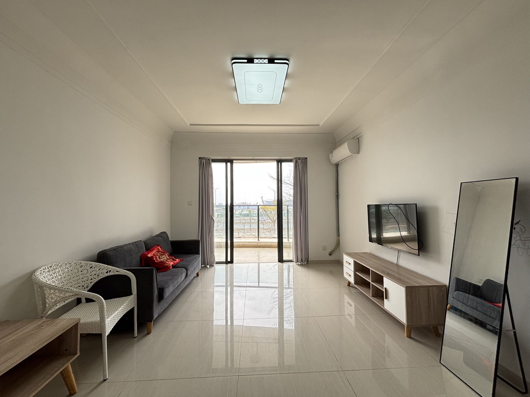 星华海岸城一期  2室2厅1卫    96.0万 星华海岸城一期  2室2厅1卫    96.0万