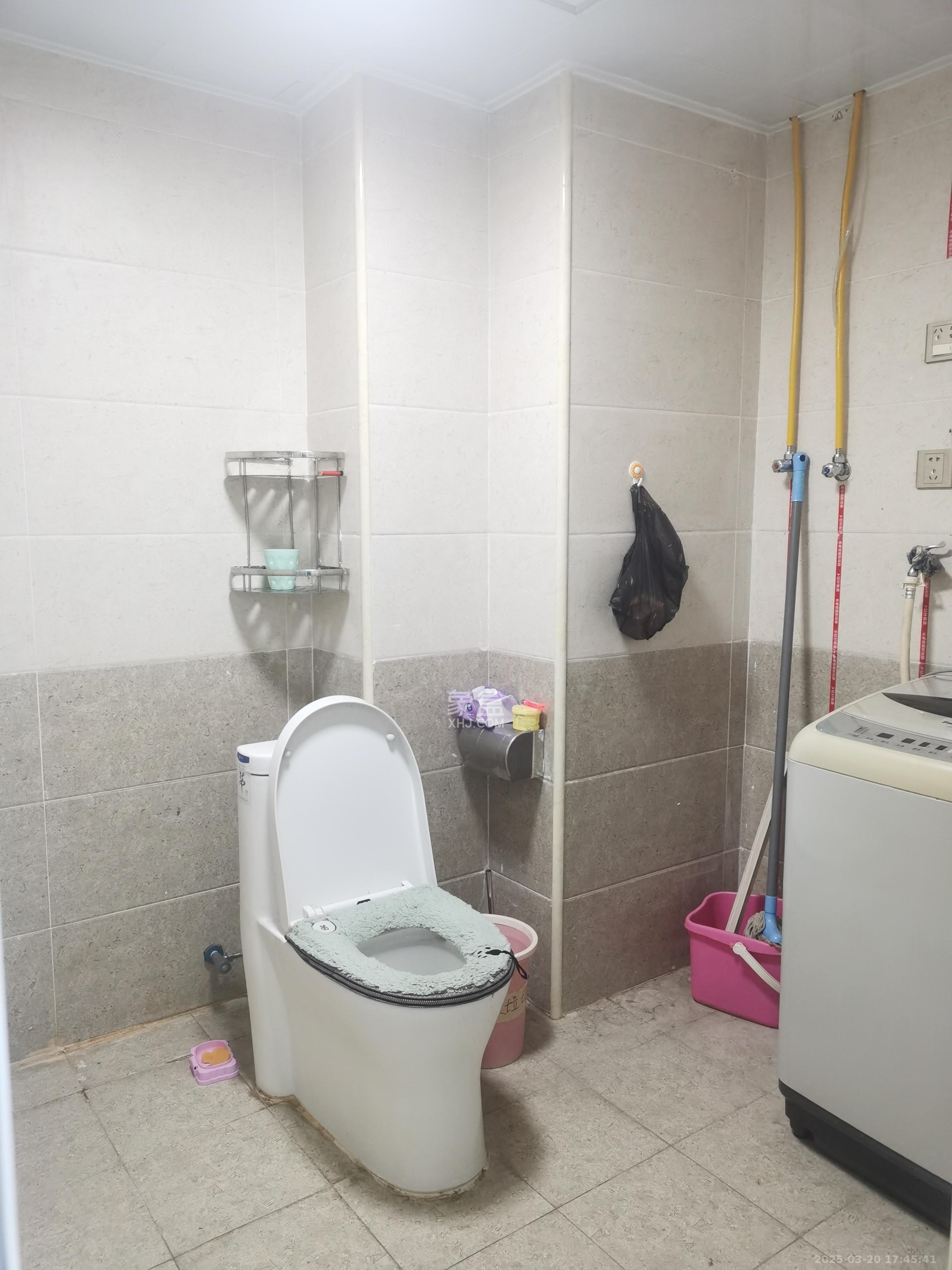 湘聚大厦  1室1厅1卫   1700.00元/月室内图