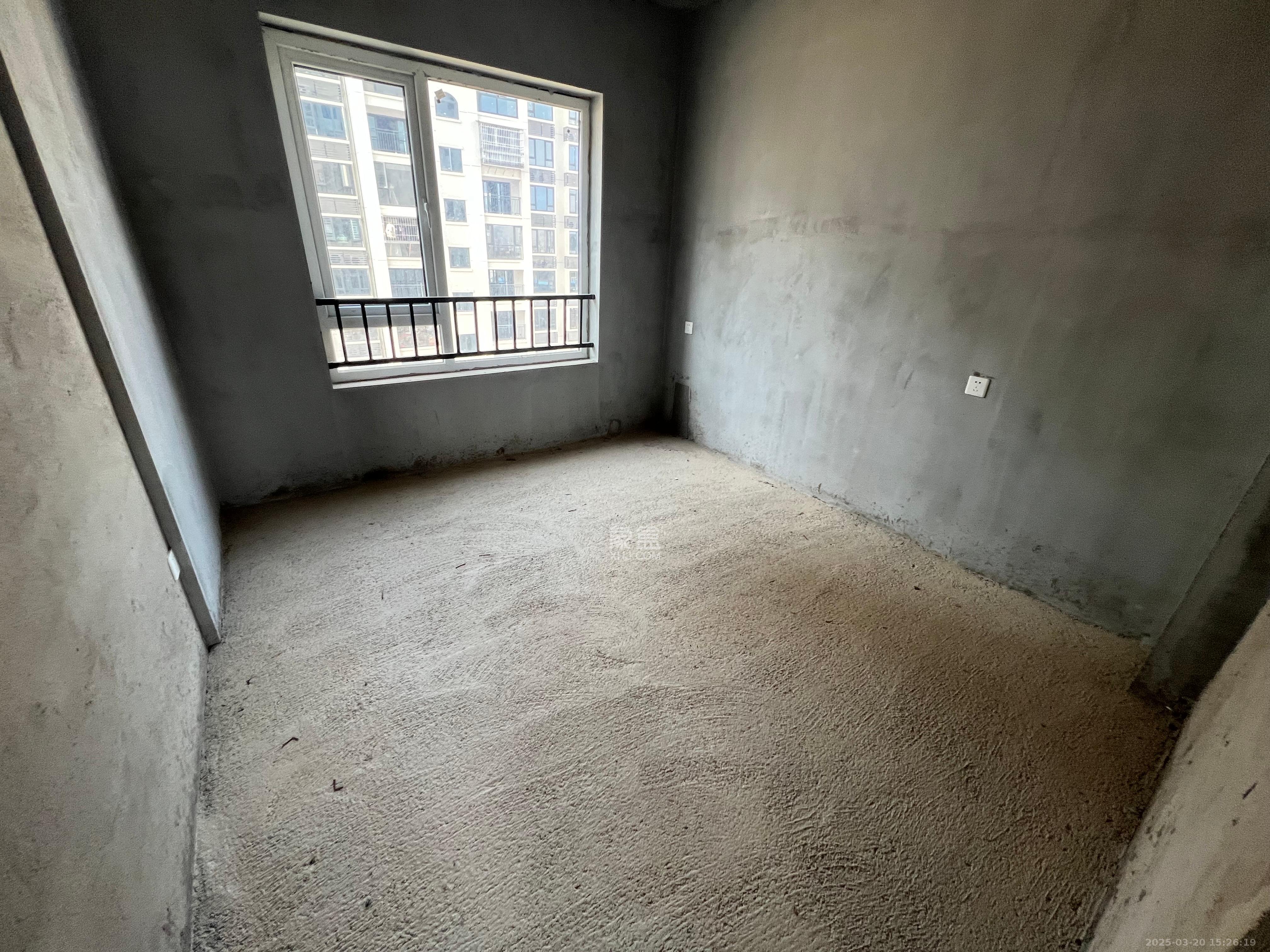 湘荷美苑 3室2厅1卫 900.0元/月 湘荷美苑 3室2厅1卫 900.0元/月室内图