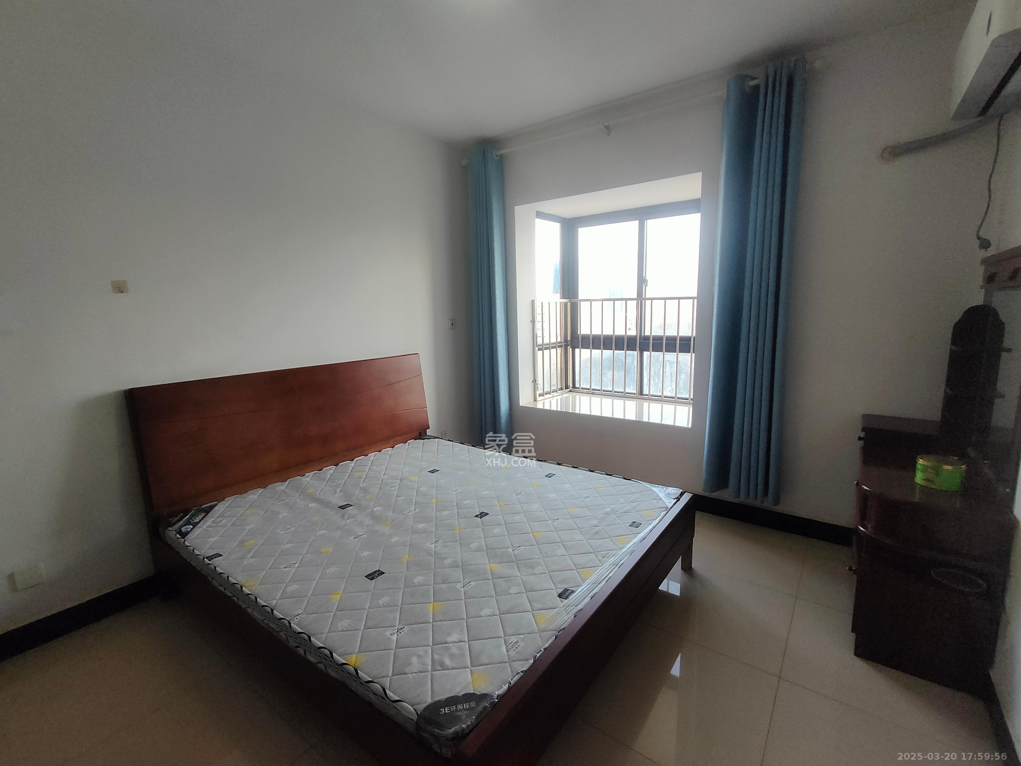 华龙家园（和泰家园）  2室2厅1卫    1450.0元/月室内图