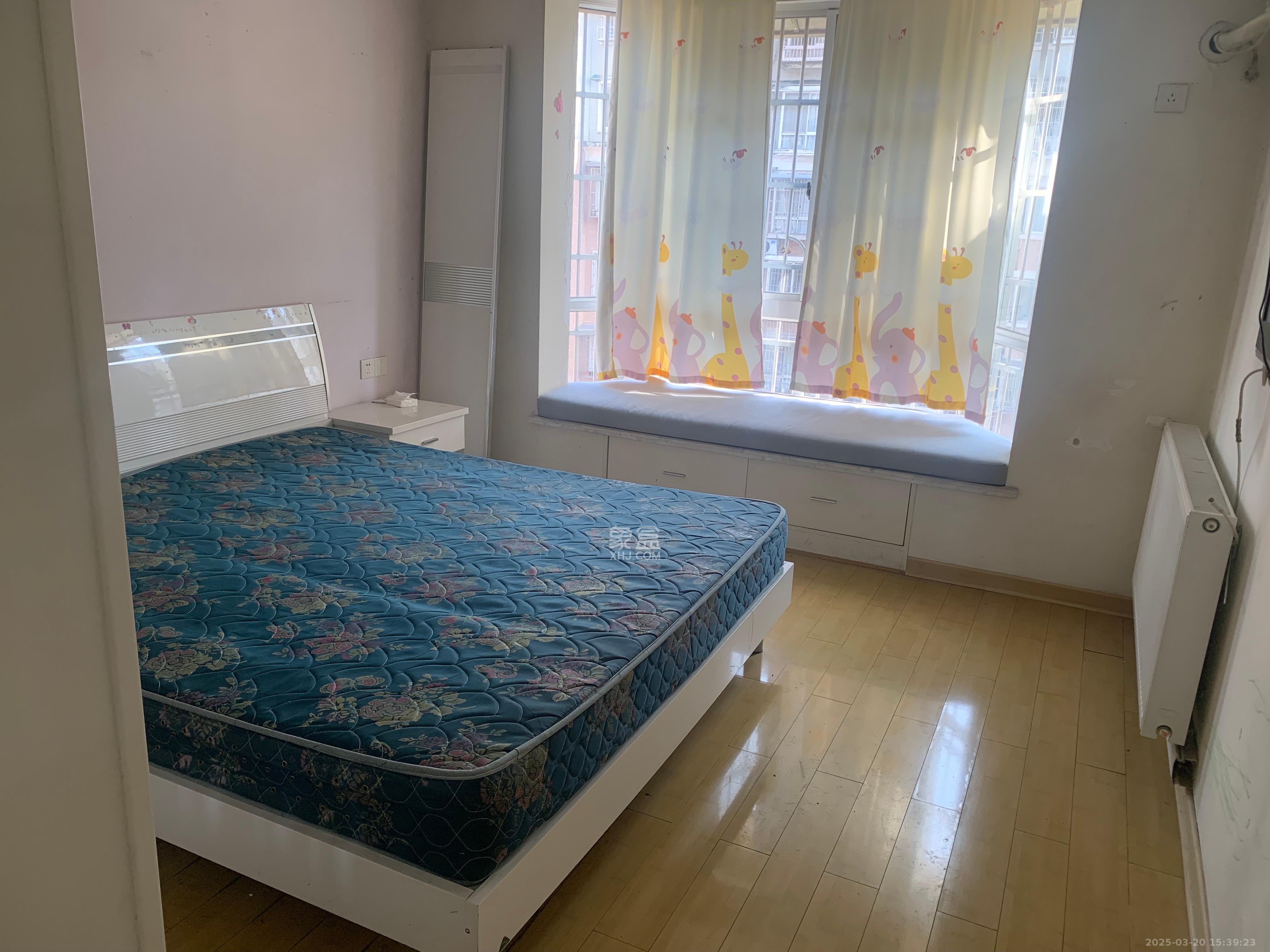 福乐康城 3室2厅2卫 2400.0元/月 福乐康城 3室2厅2卫 2400.0元/月室内图