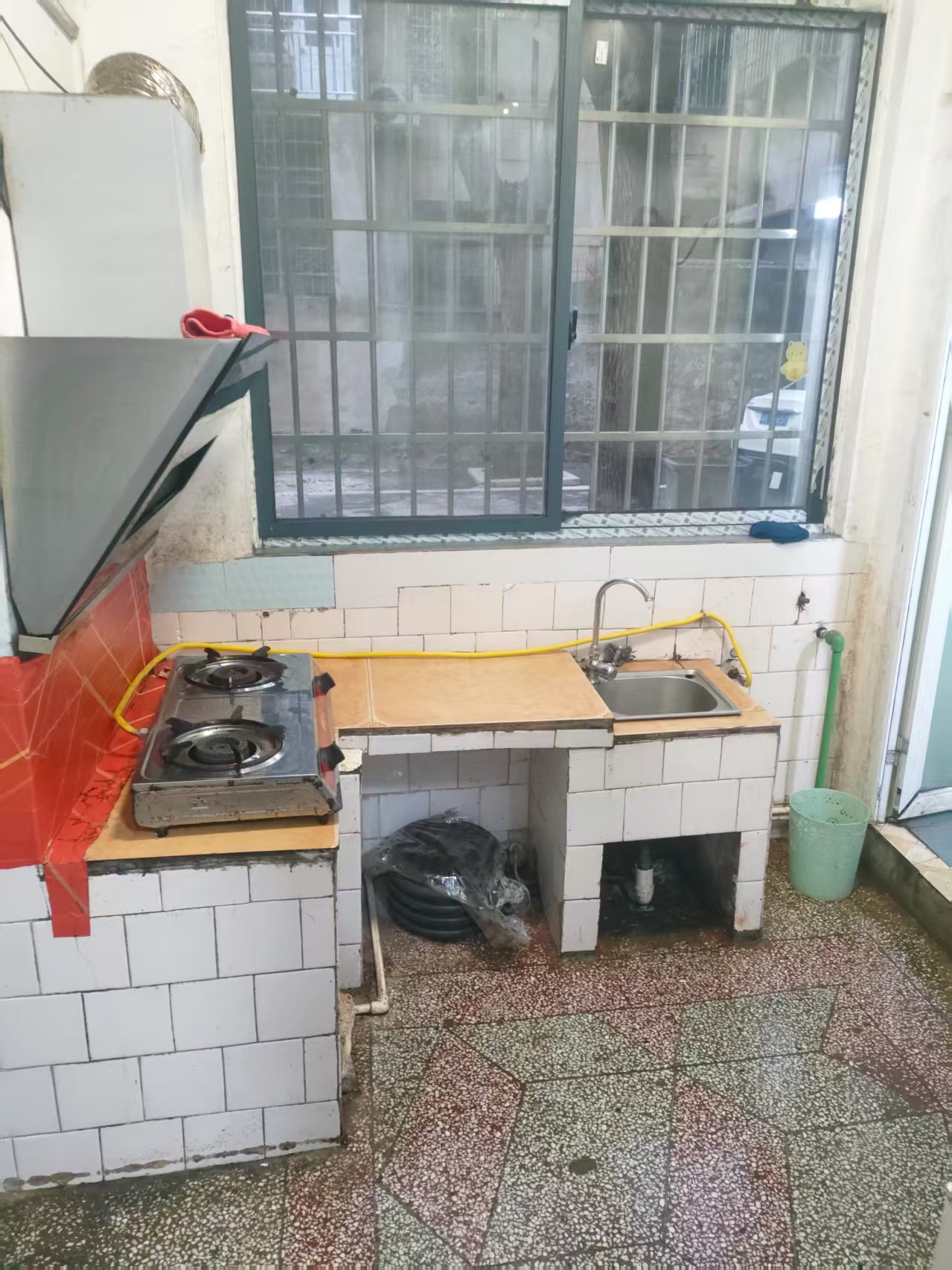 行署十单位家属房  3室1厅1卫    700.0元/月室内图