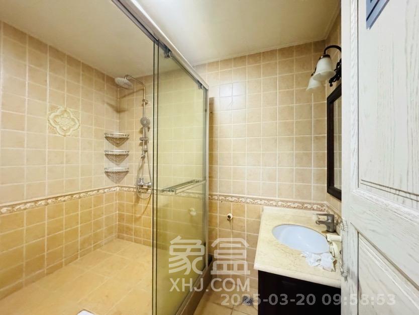 山水湾  7室2厅3卫   7500.00元/月室内图
