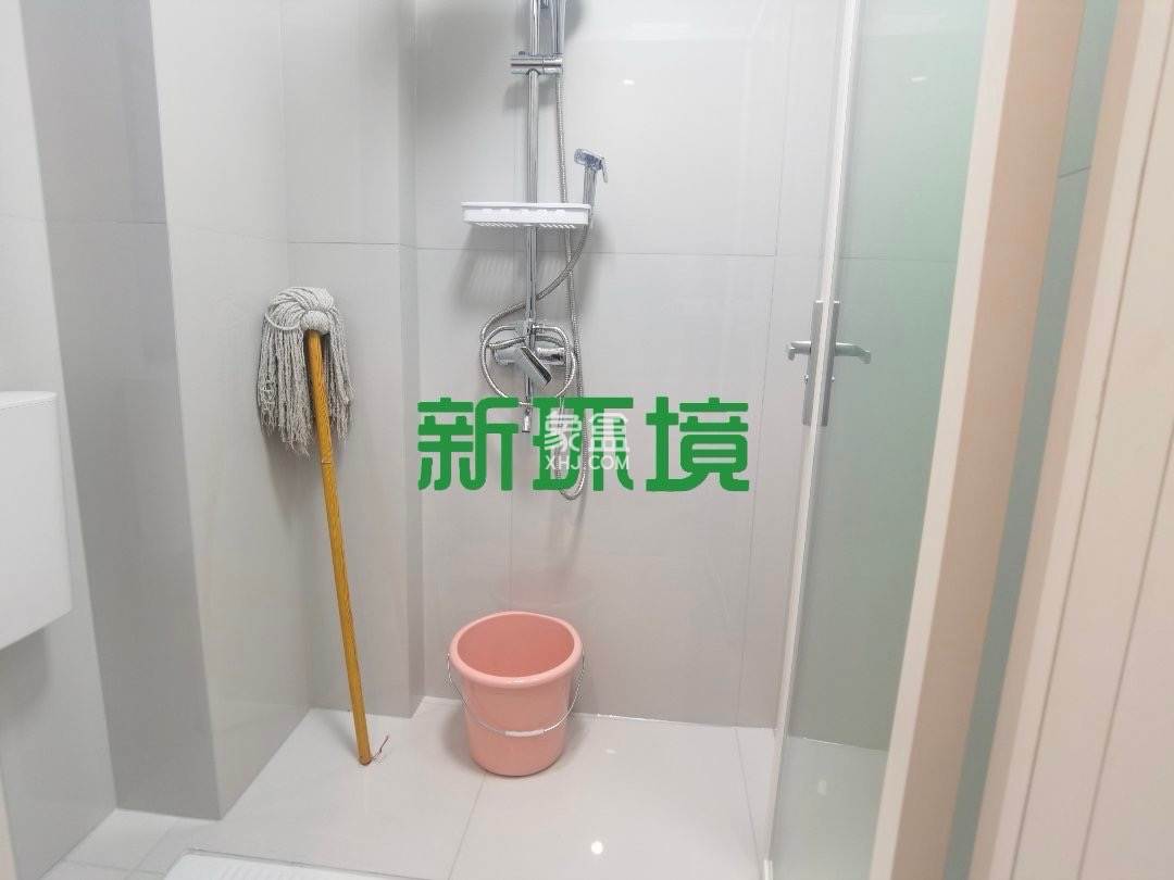 南门口安置小区二期 2室1厅1卫 2000.0元/月 南门口安置小区二期 2室1厅1卫 2000.0元/月室内图